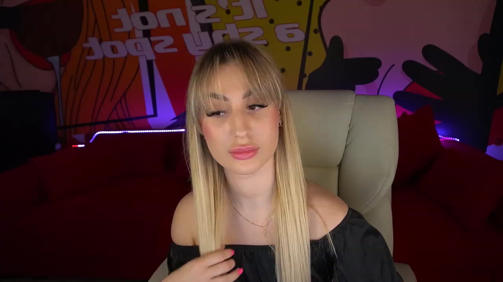 Gallery image thumbnail from LiaBrazzer's myfreecams stream on, 05/18/2023, 15:06 image 13 of 20