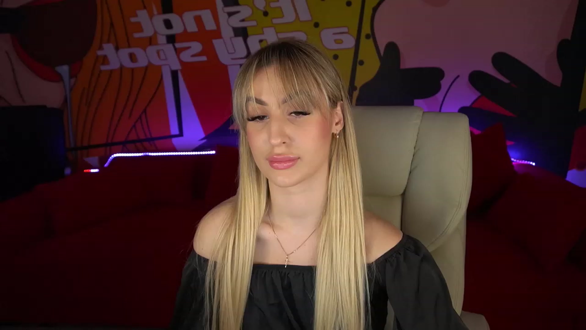 Gallery image thumbnail from LiaBrazzer's myfreecams stream on, 05/18/2023, 15:06 image 1 of 20