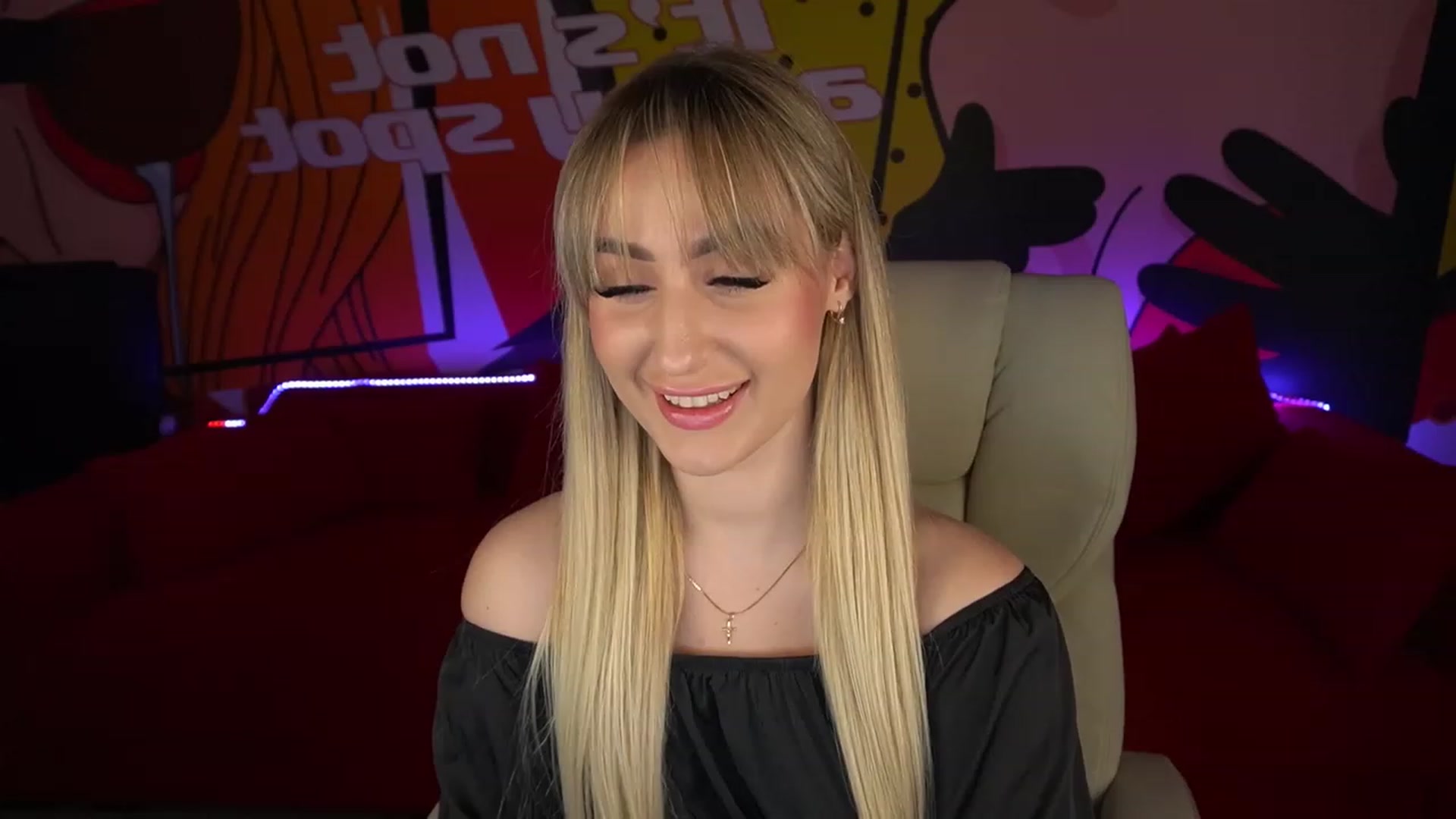 Gallery image thumbnail from LiaBrazzer's myfreecams stream on, 05/18/2023, 15:06 image 4 of 20
