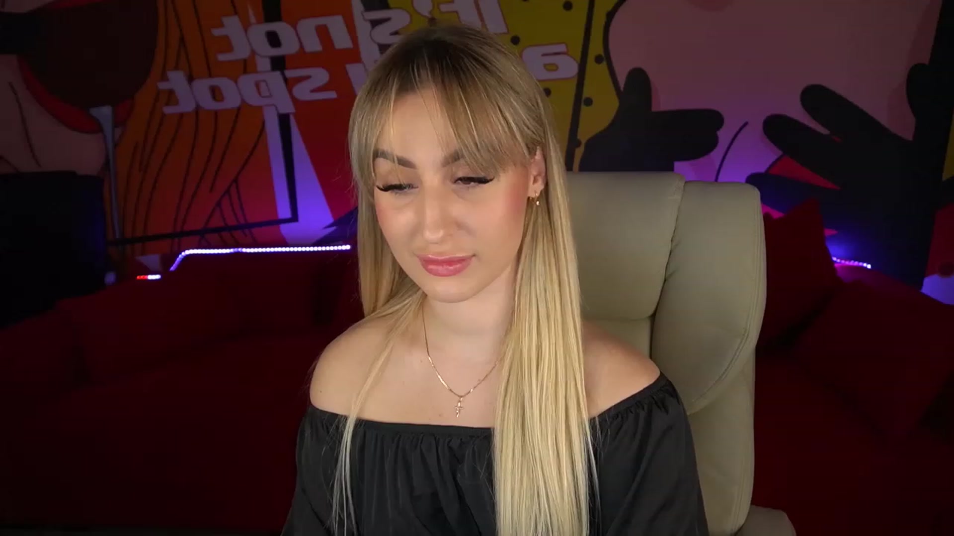 Gallery image thumbnail from LiaBrazzer's myfreecams stream on, 05/18/2023, 15:06 image 3 of 20