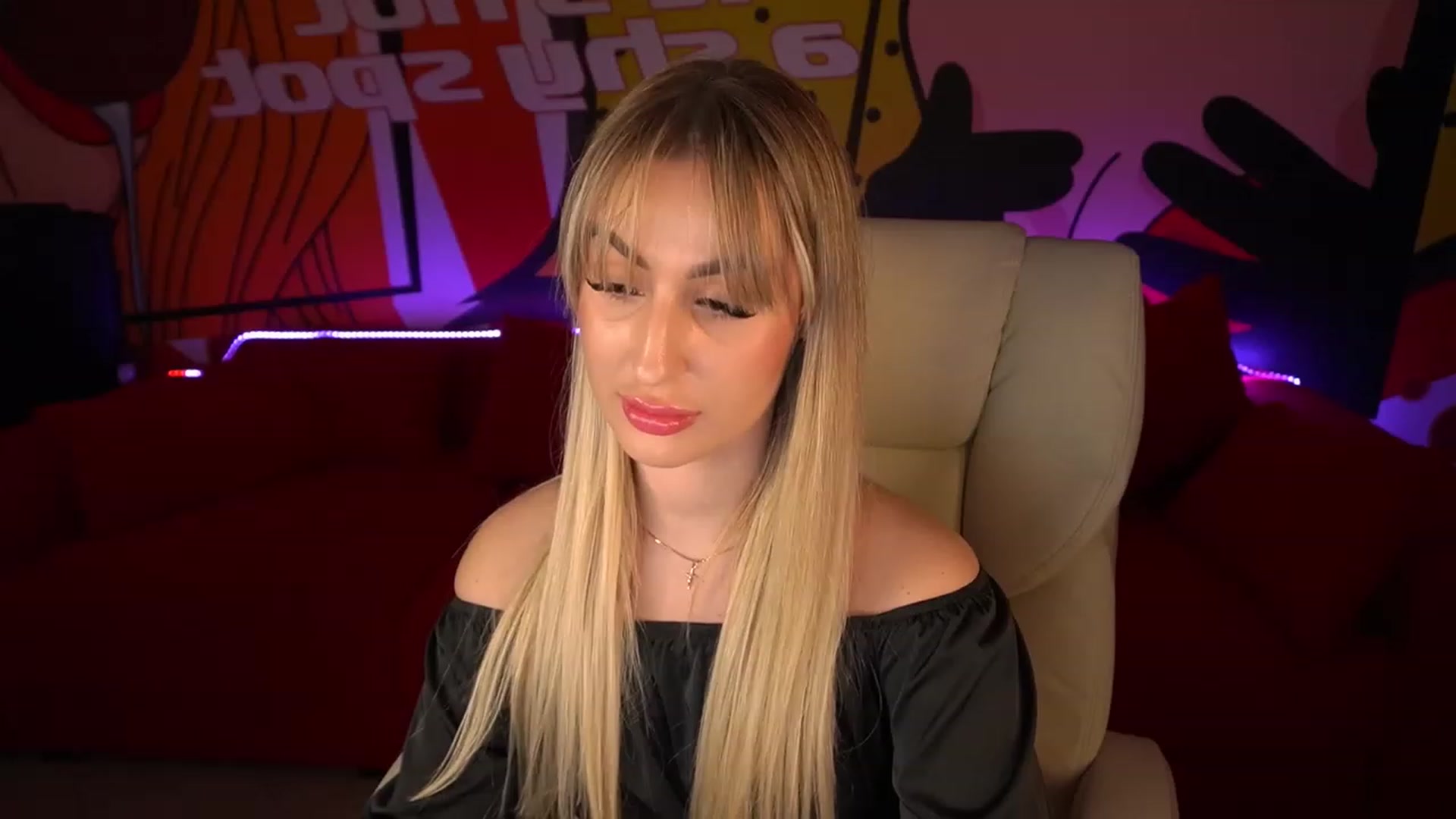 Gallery image thumbnail from LiaBrazzer's myfreecams stream on, 05/18/2023, 18:21 image 19 of 20