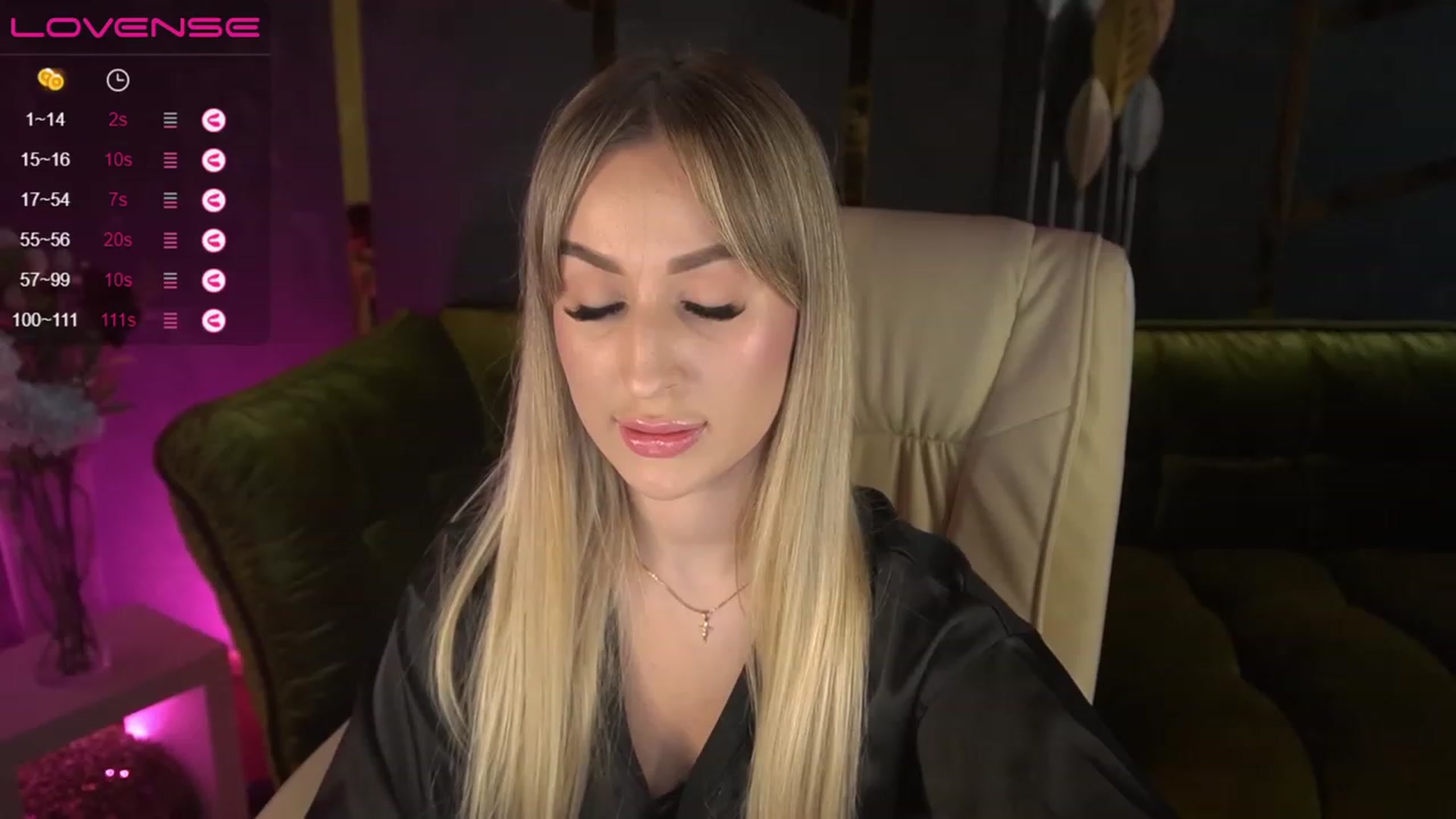 Gallery image thumbnail from LiaBrazzer's myfreecams stream on, 05/19/2023, 17:13 image 2 of 20