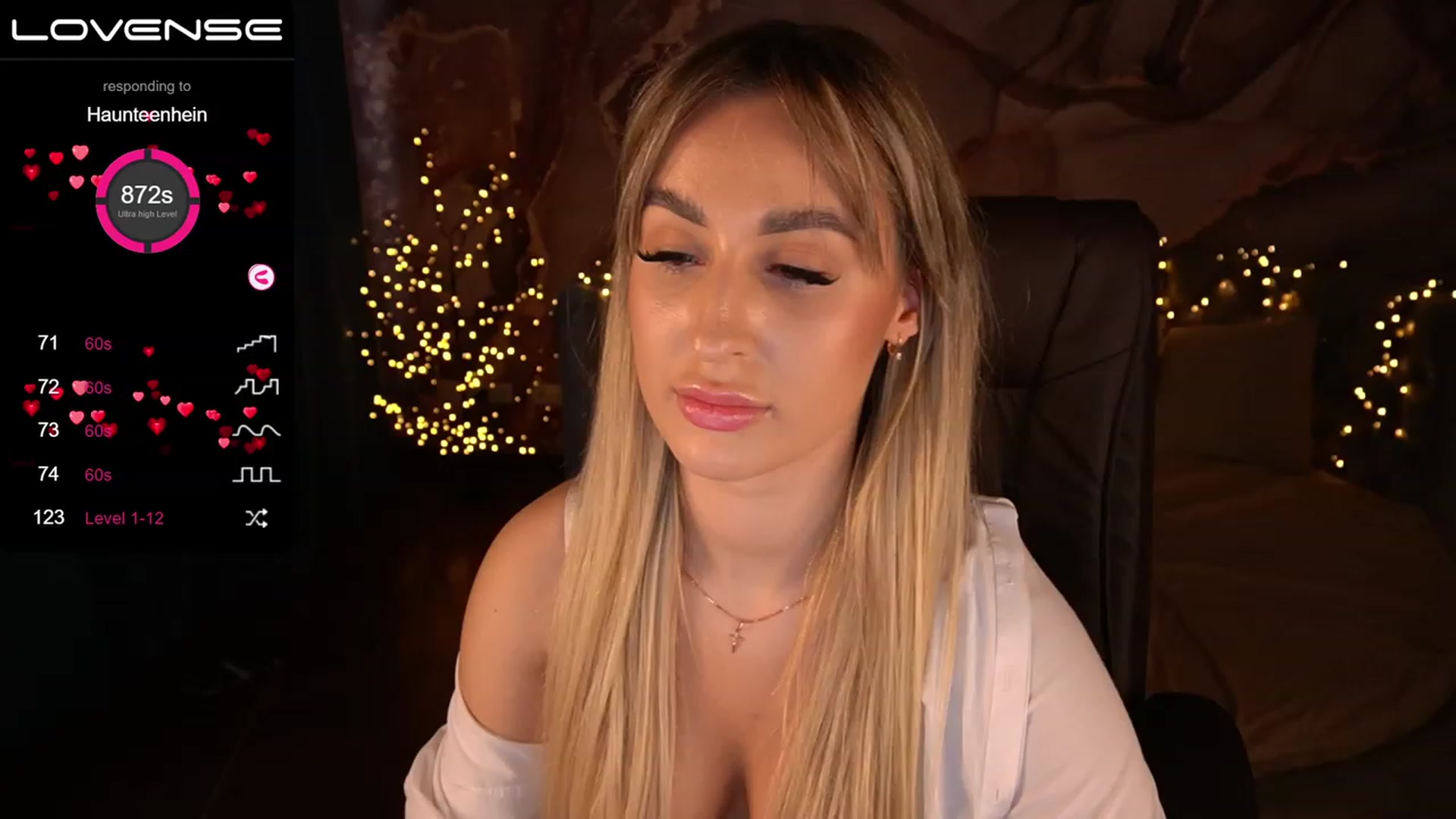 Gallery image thumbnail from LiaBrazzer's myfreecams stream on, 05/21/2023, 14:28 image 13 of 20