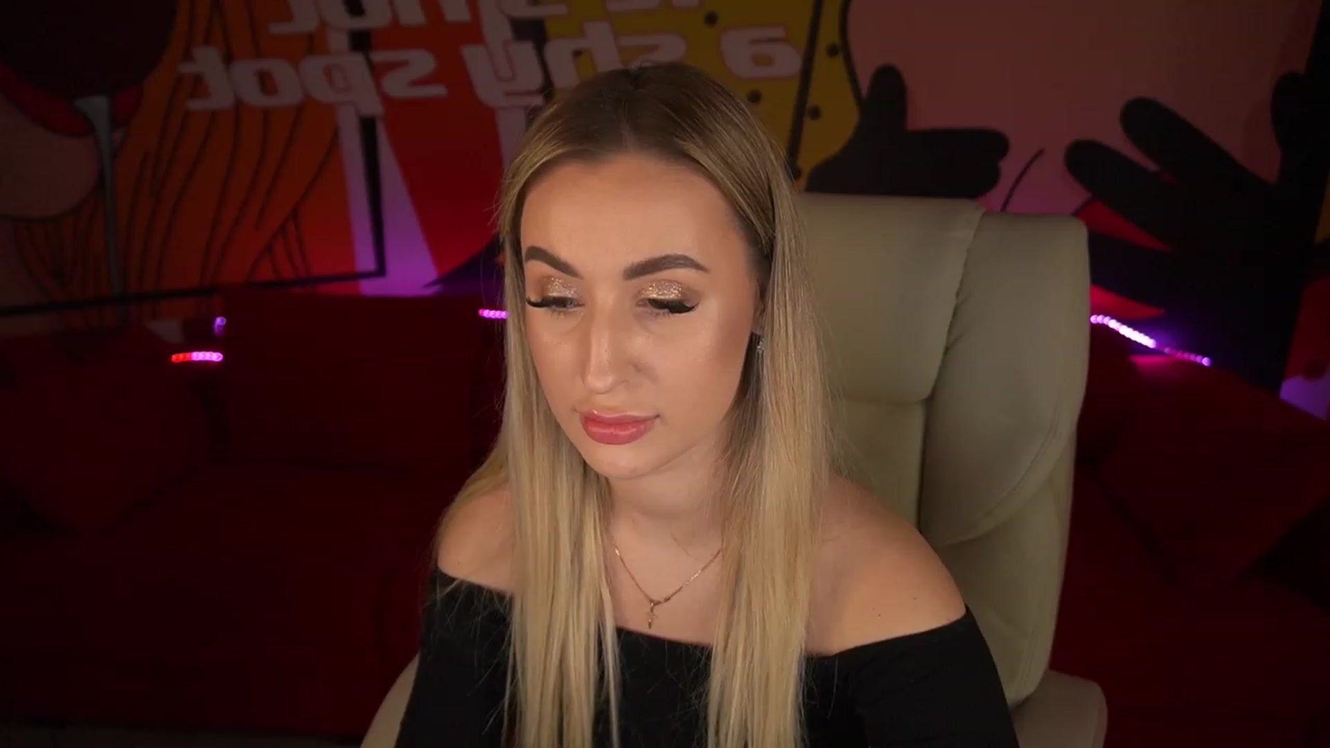 Gallery image thumbnail from LiaBrazzer's myfreecams stream on, 05/27/2023, 13:23 image 1 of 20