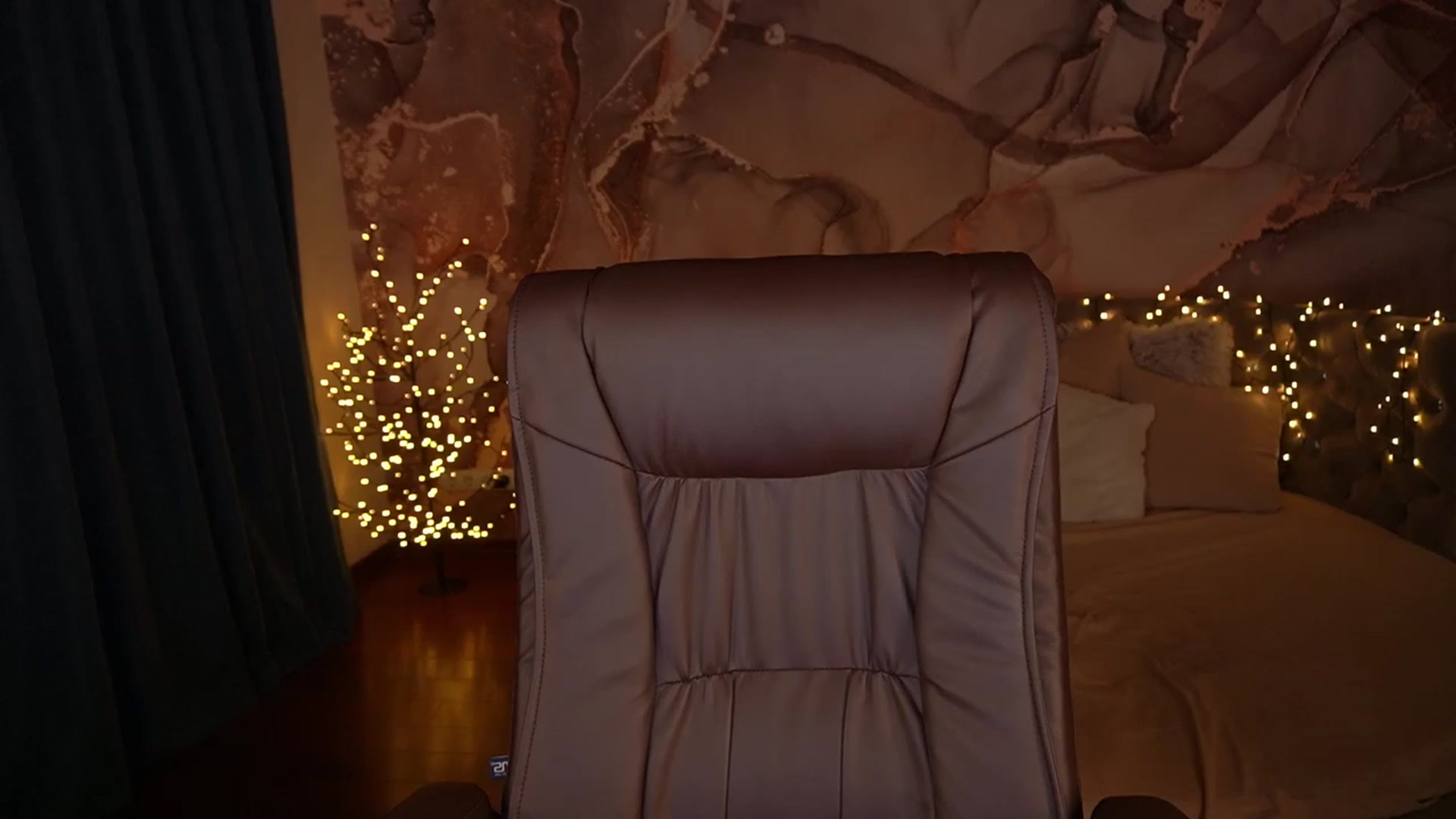 Gallery image thumbnail from LiaBrazzer's myfreecams stream on, 05/28/2023, 18:25 image 3 of 20