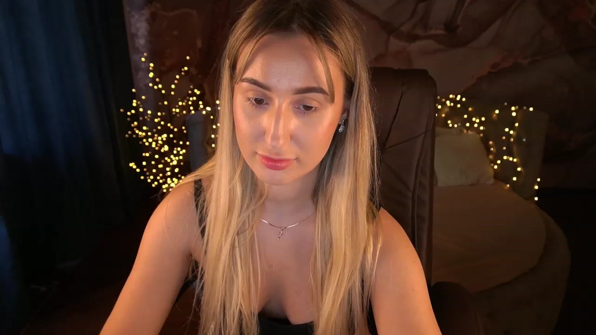 Gallery image thumbnail from LiaBrazzer's myfreecams stream on, 06/03/2023, 13:12 image 20 of 20