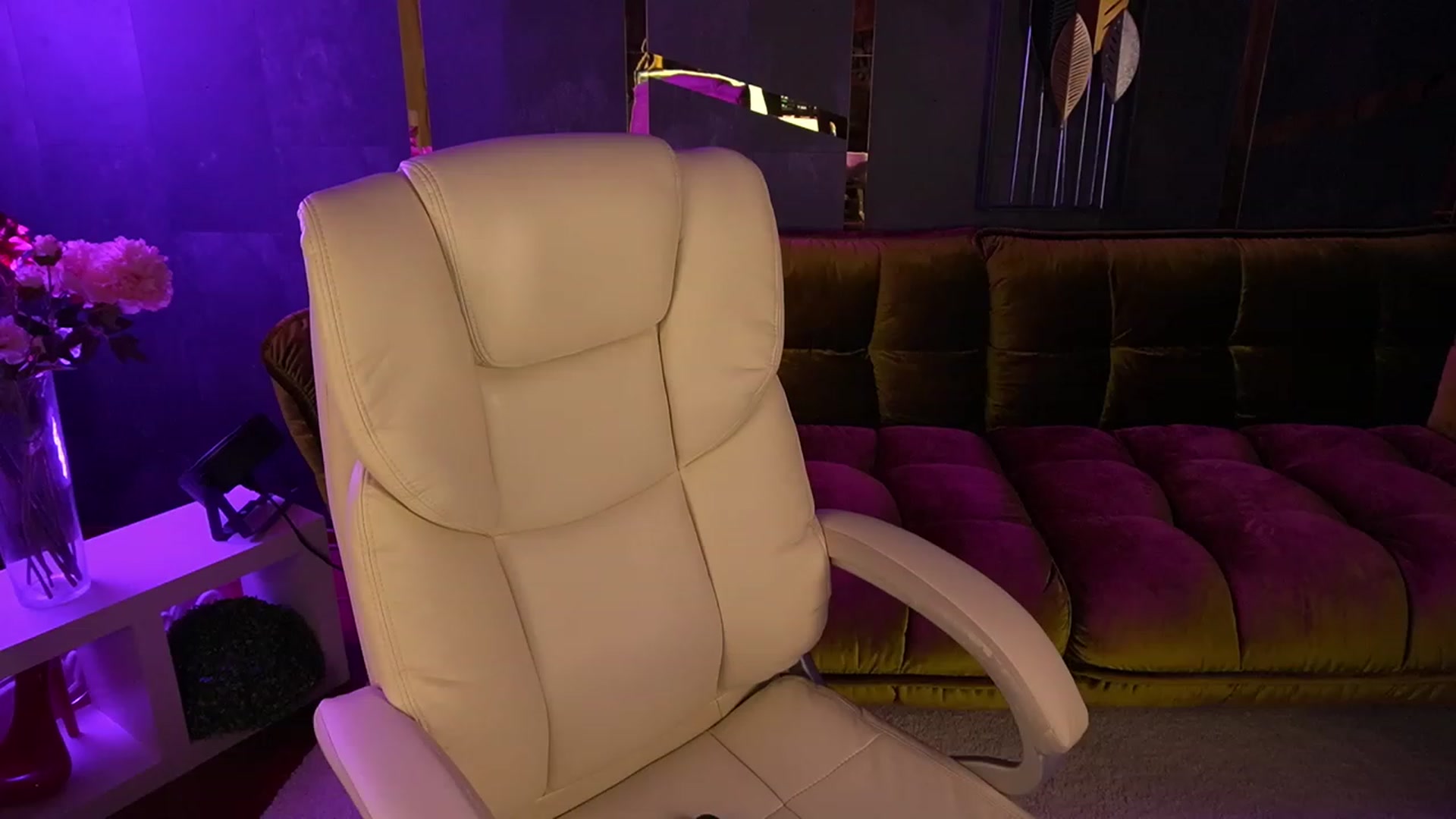 Gallery image thumbnail from LiaBrazzer's myfreecams stream on, 07/16/2023, 14:19 image 2 of 20