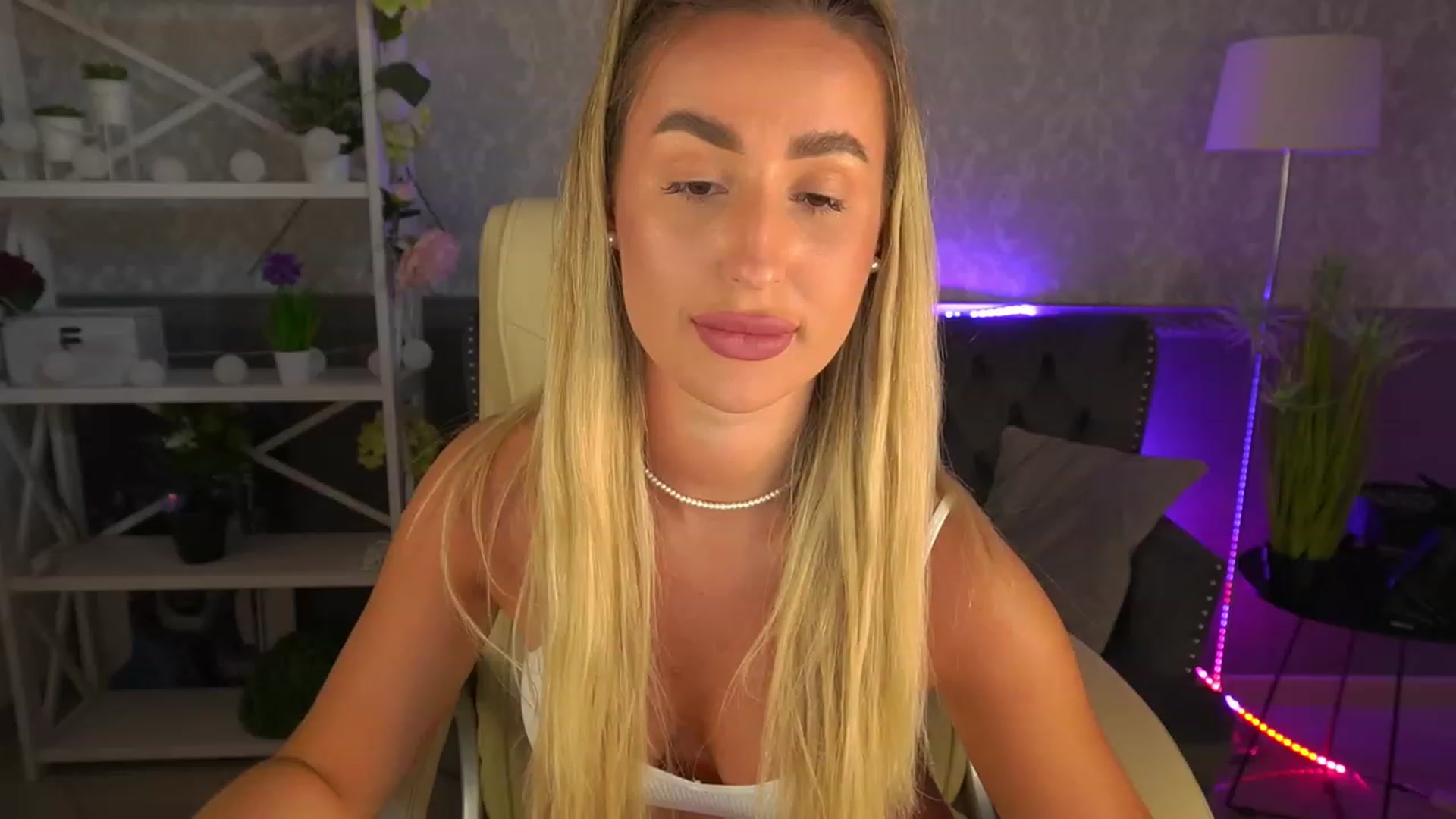 Gallery image thumbnail from LiaBrazzer's myfreecams stream on, 07/30/2023, 12:51 image 19 of 20