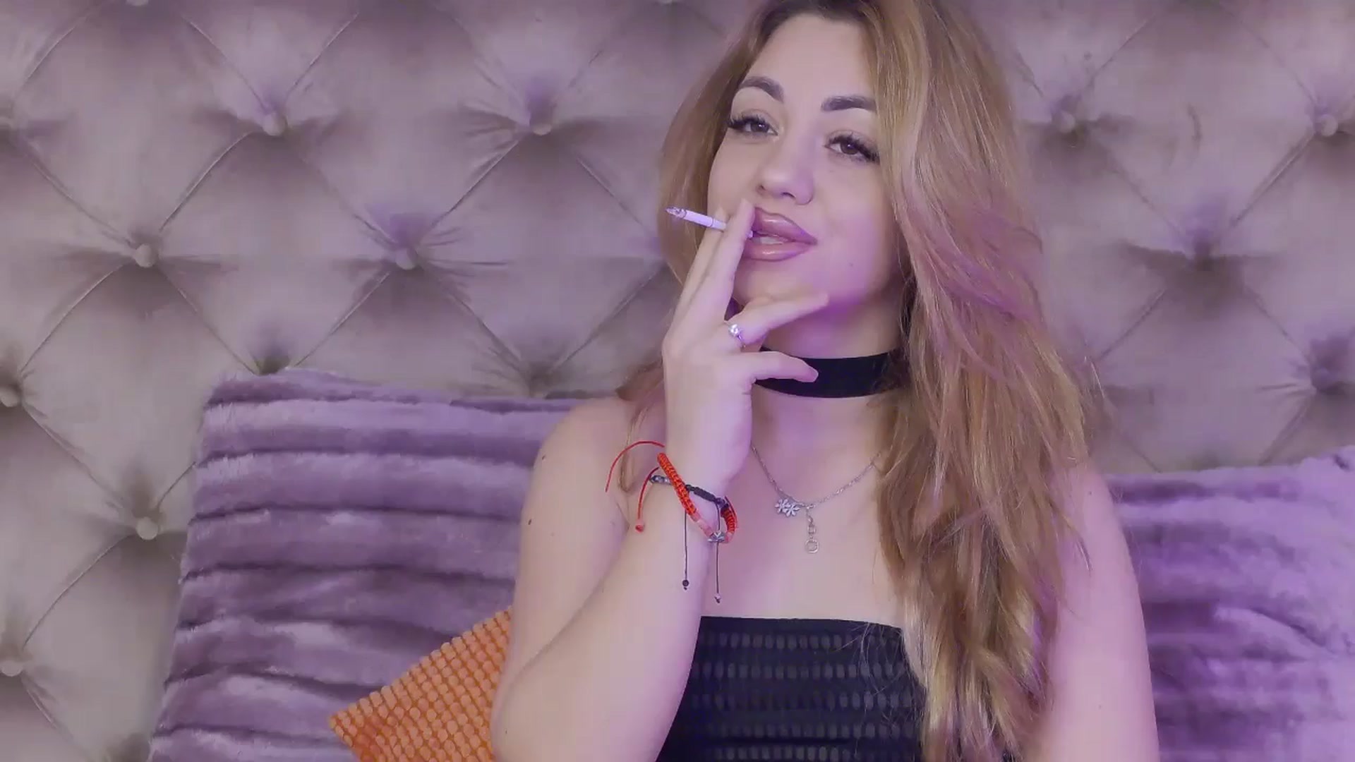 Gallery image thumbnail from LiaCharm's myfreecams stream on, 01/14/2025, 06:54 image 18 of 20