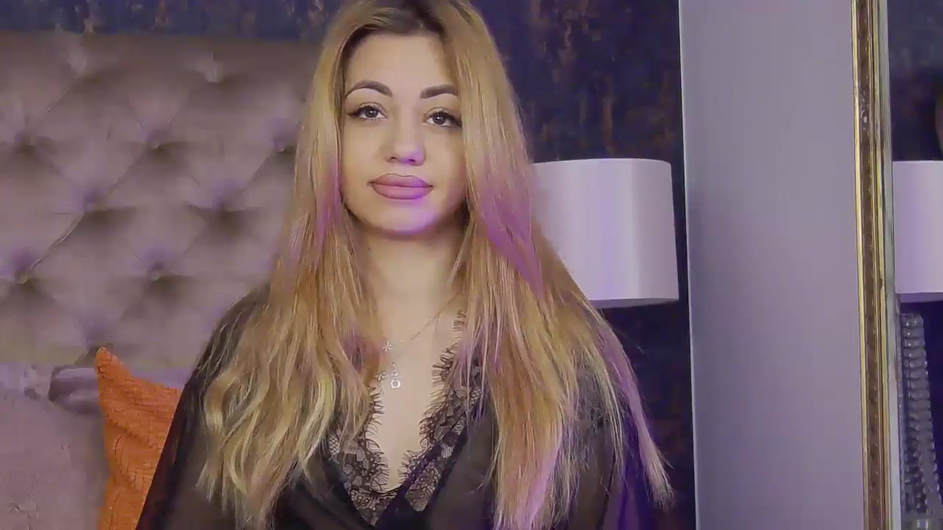 Gallery image thumbnail from LiaCharm's myfreecams stream on, 01/21/2025, 07:28 image 18 of 20