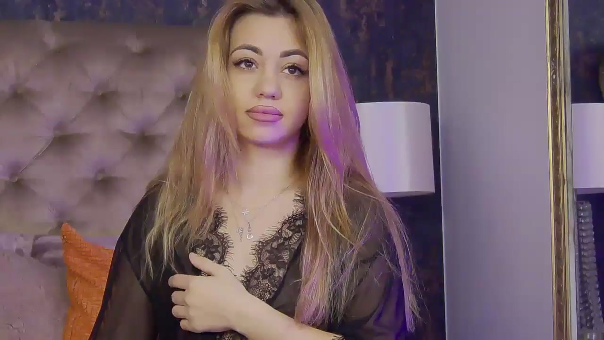 Gallery image thumbnail from LiaCharm's myfreecams stream on, 01/21/2025, 07:28 image 9 of 20