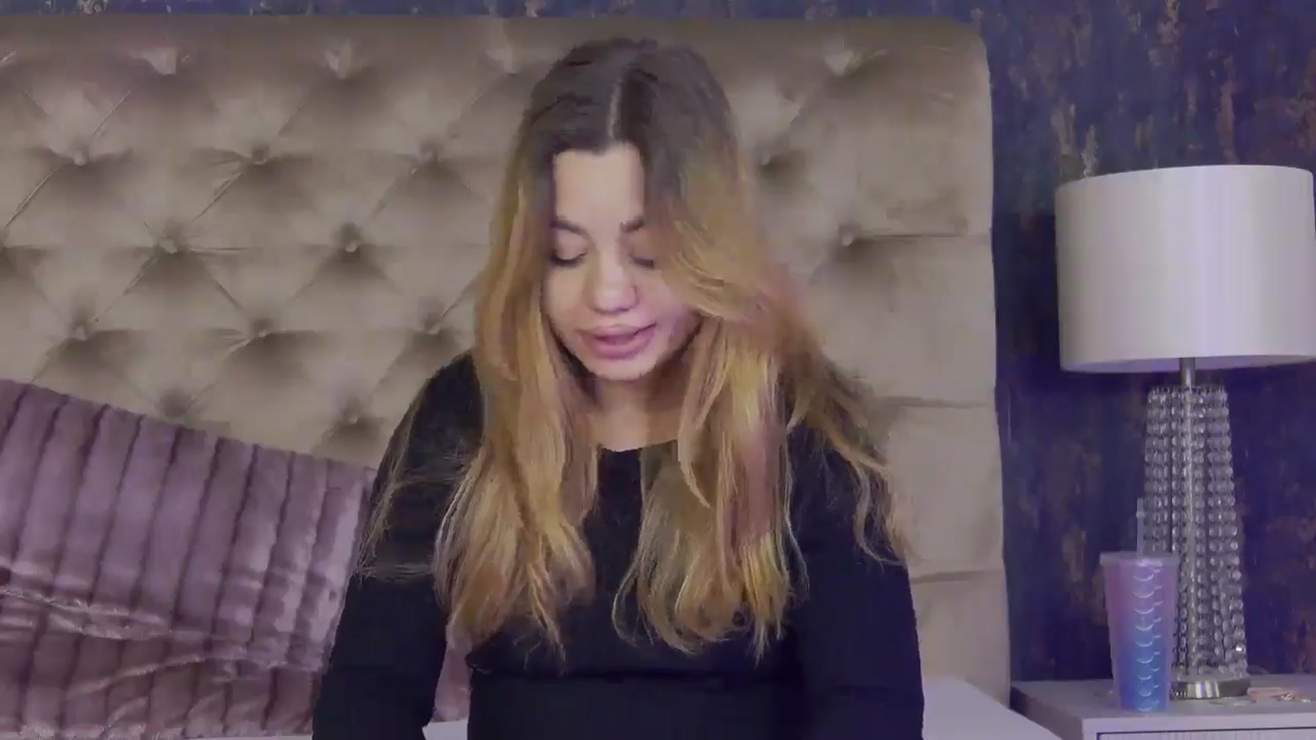 Gallery image thumbnail from LiaCharm's myfreecams stream on, 04/28/2025, 08:22 image 9 of 20