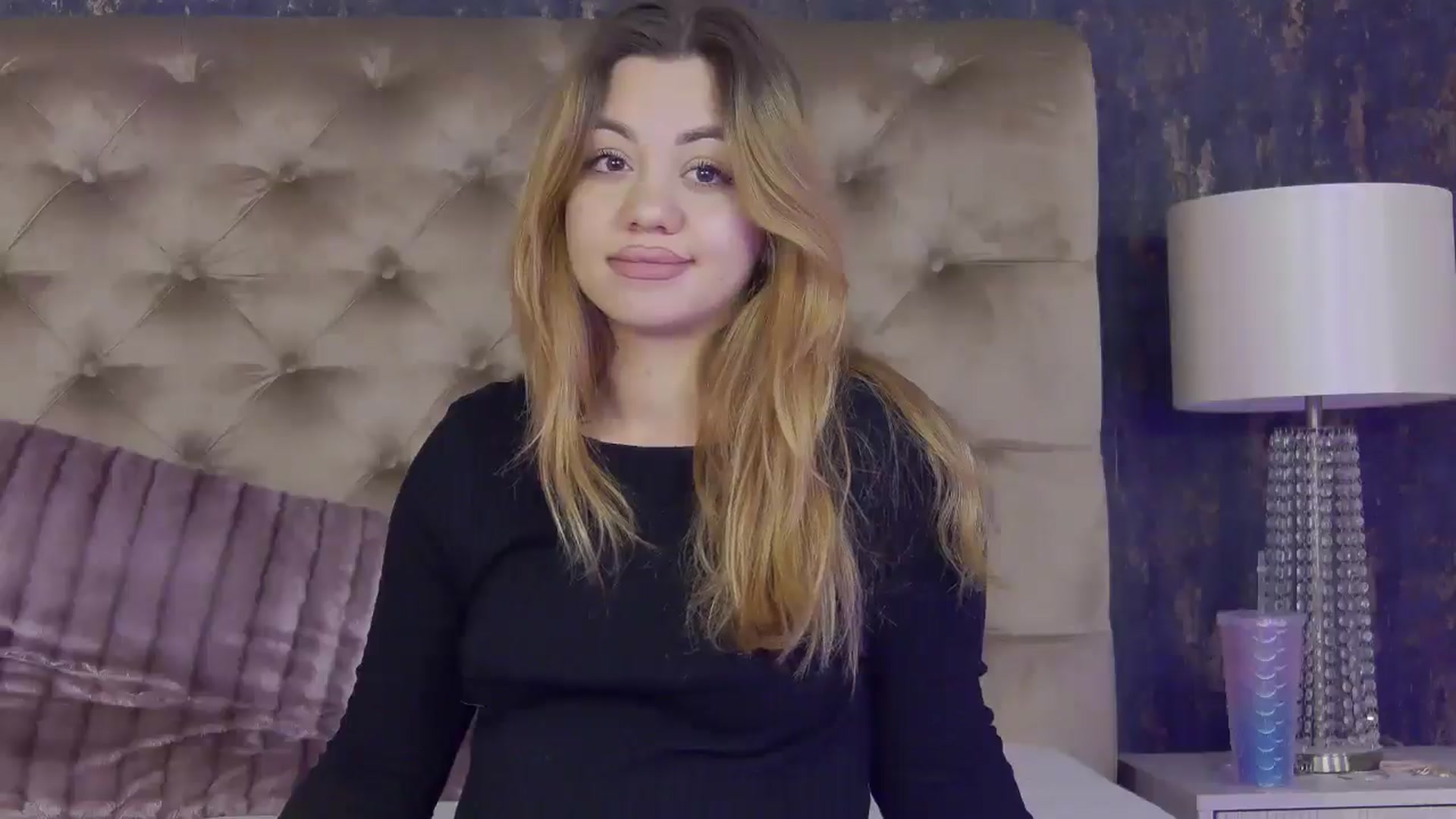 Gallery image thumbnail from LiaCharm's myfreecams stream on, 04/28/2025, 08:22 image 3 of 20