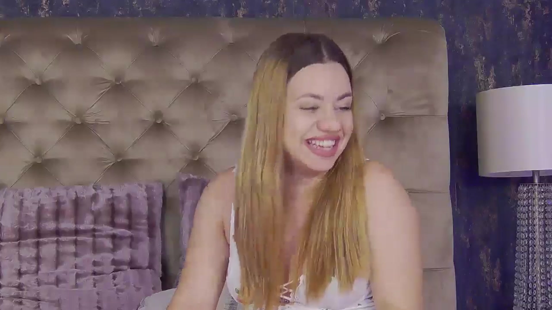Gallery image thumbnail from LiaCharm's myfreecams stream on, 05/16/2025, 08:22 image 20 of 20