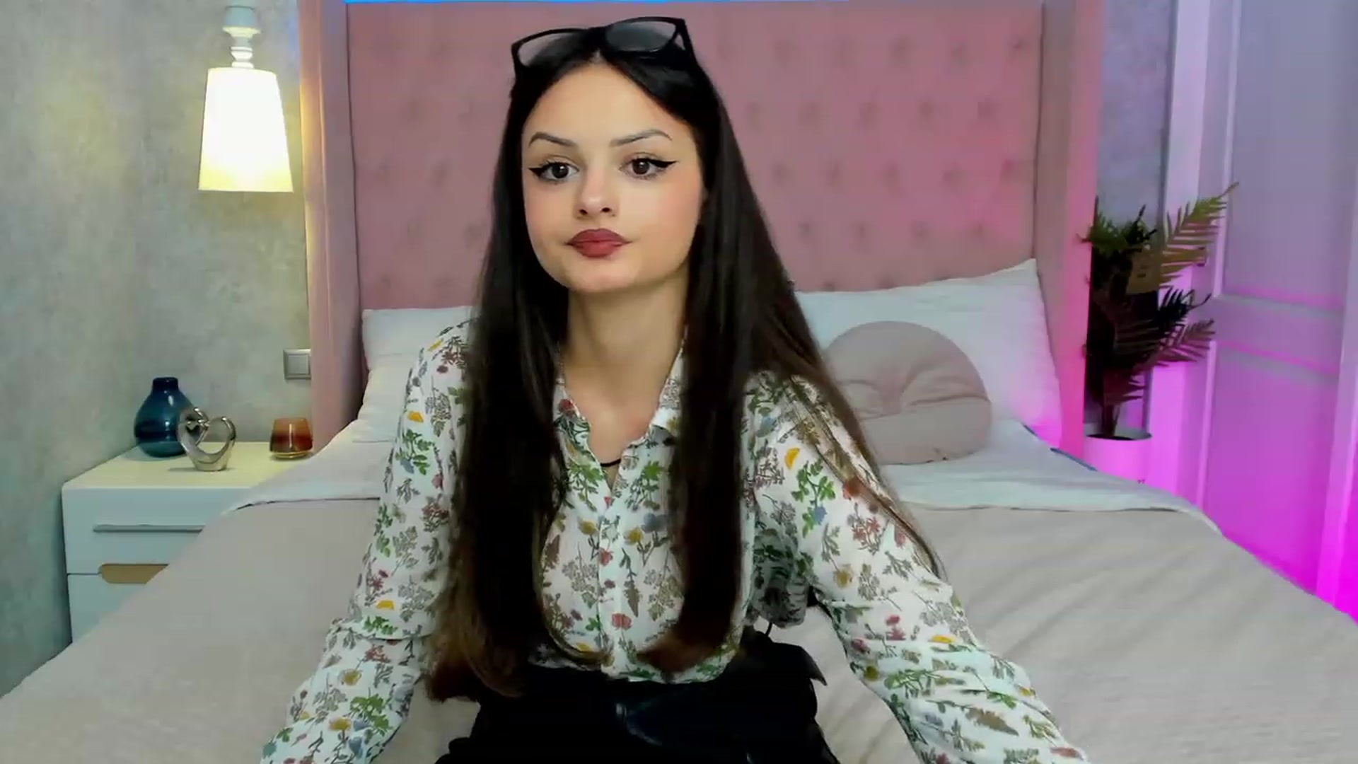 Gallery image thumbnail from LiaDazy's myfreecams stream on, 01/27/2024, 18:42 image 20 of 20