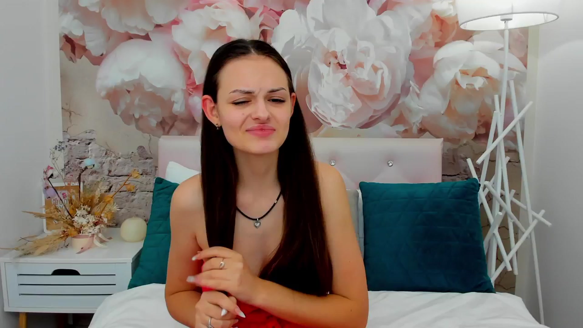 Gallery image thumbnail from LiaDazy's myfreecams stream on, 02/10/2024, 12:22 image 13 of 20