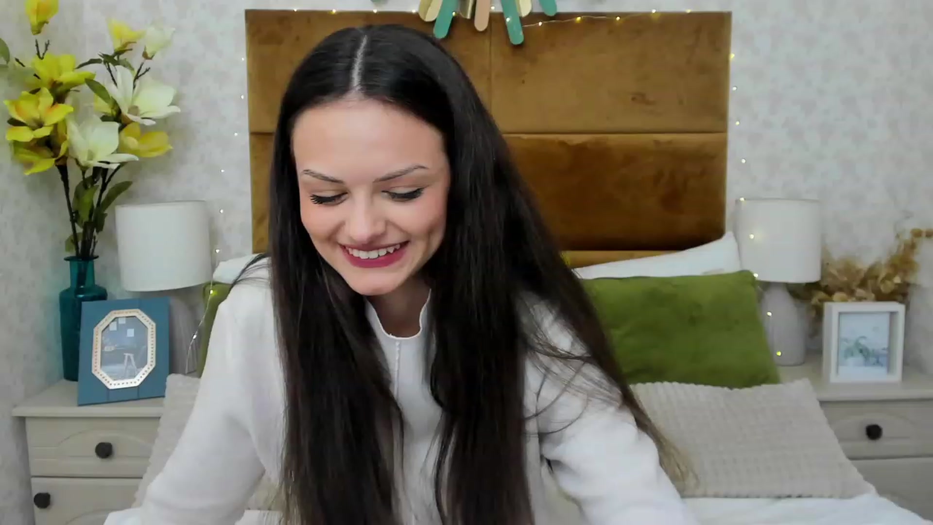Gallery image thumbnail from LiaDazy's myfreecams stream on, 02/12/2024, 11:34 image 11 of 20