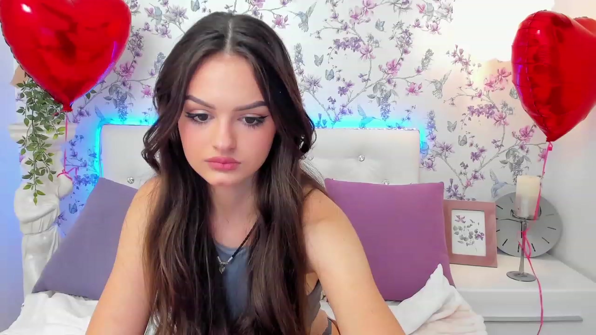Gallery image thumbnail from LiaDazy's myfreecams stream on, 02/18/2024, 16:02 image 15 of 20