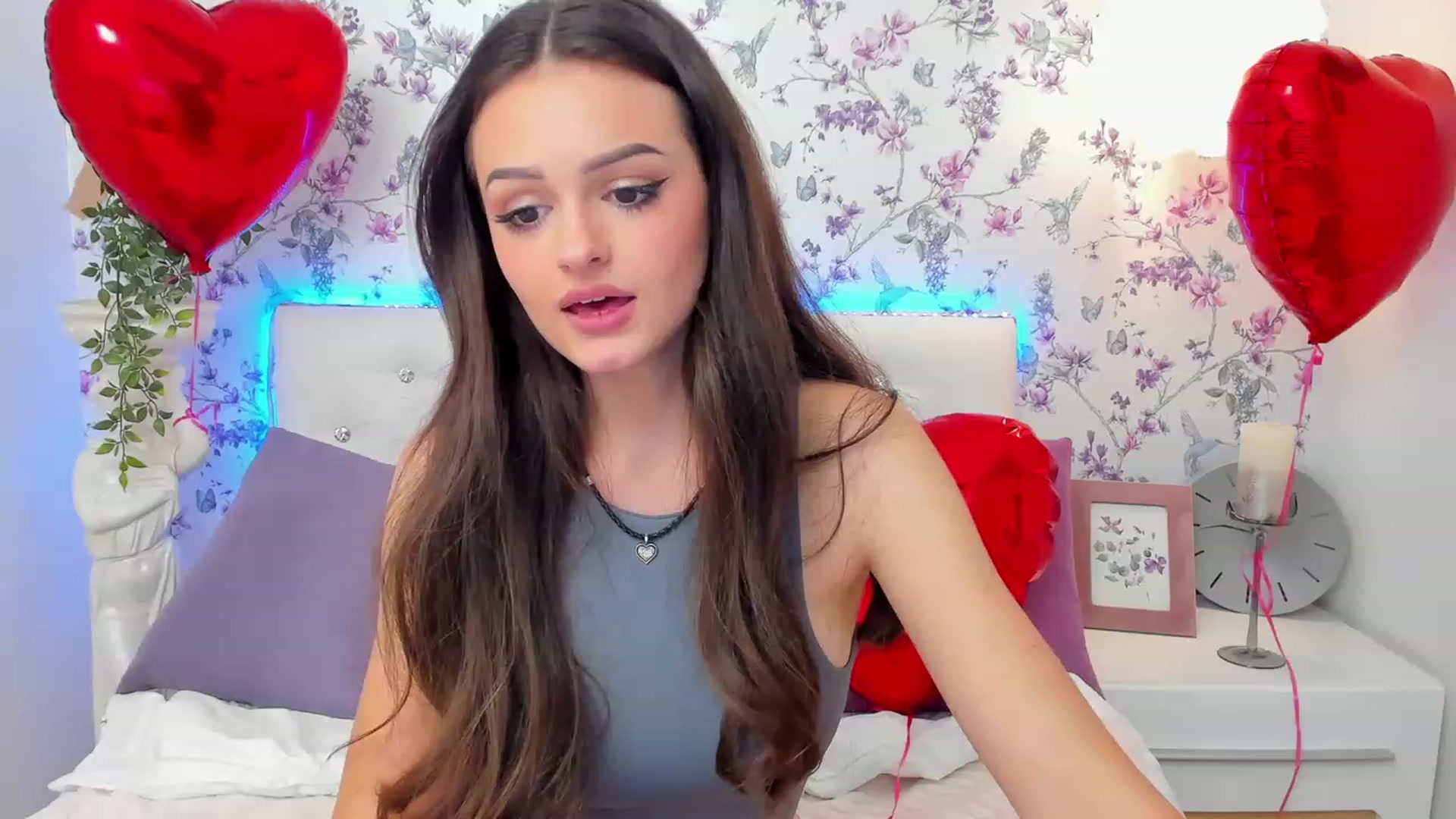 Gallery image thumbnail from LiaDazy's myfreecams stream on, 02/18/2024, 18:05 image 15 of 20