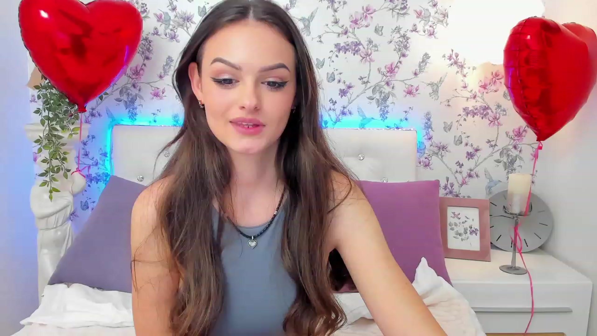 Gallery image thumbnail from LiaDazy's myfreecams stream on, 02/18/2024, 18:05 image 10 of 20