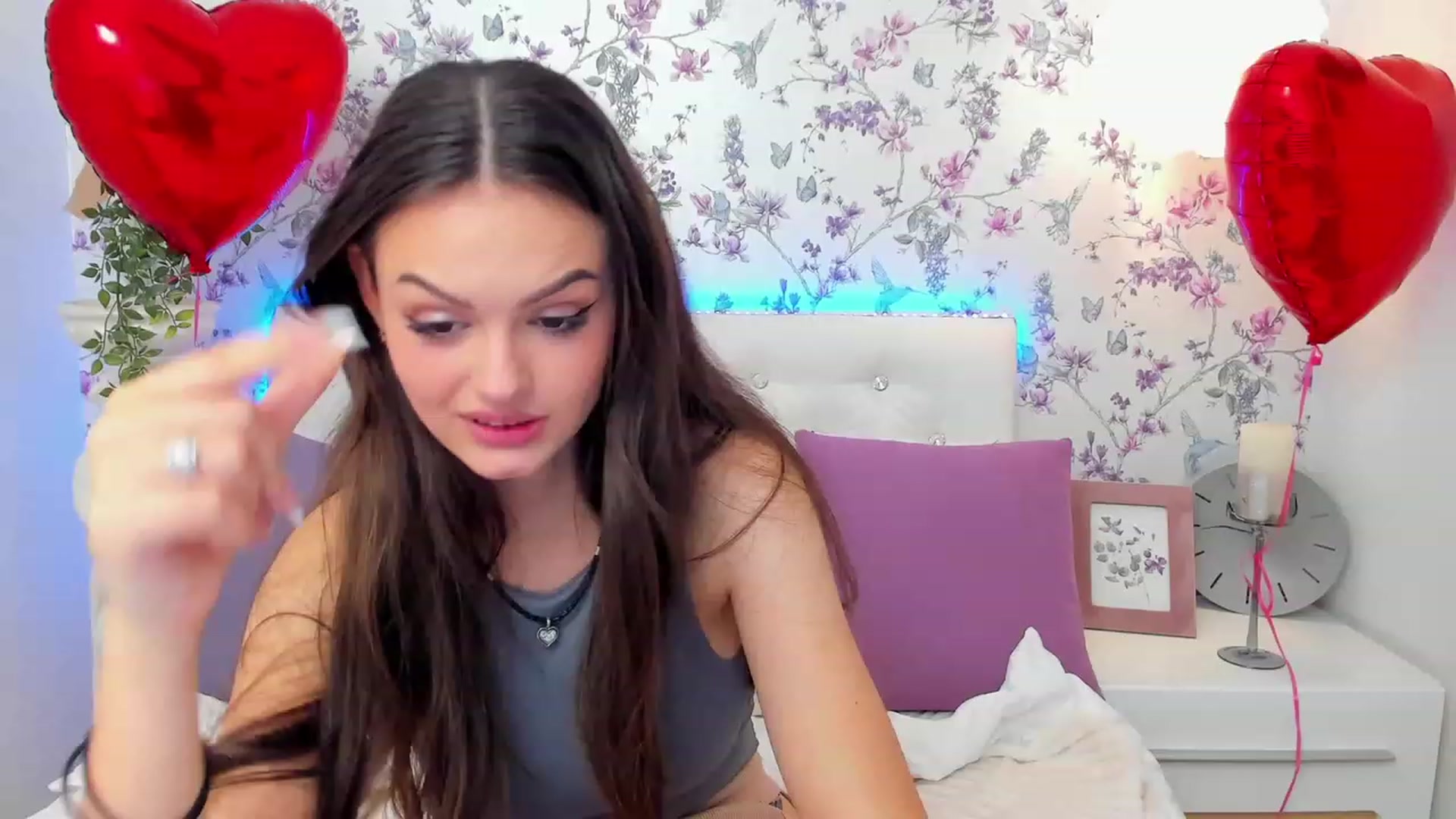 Gallery image thumbnail from LiaDazy's myfreecams stream on, 02/18/2024, 18:05 image 12 of 20