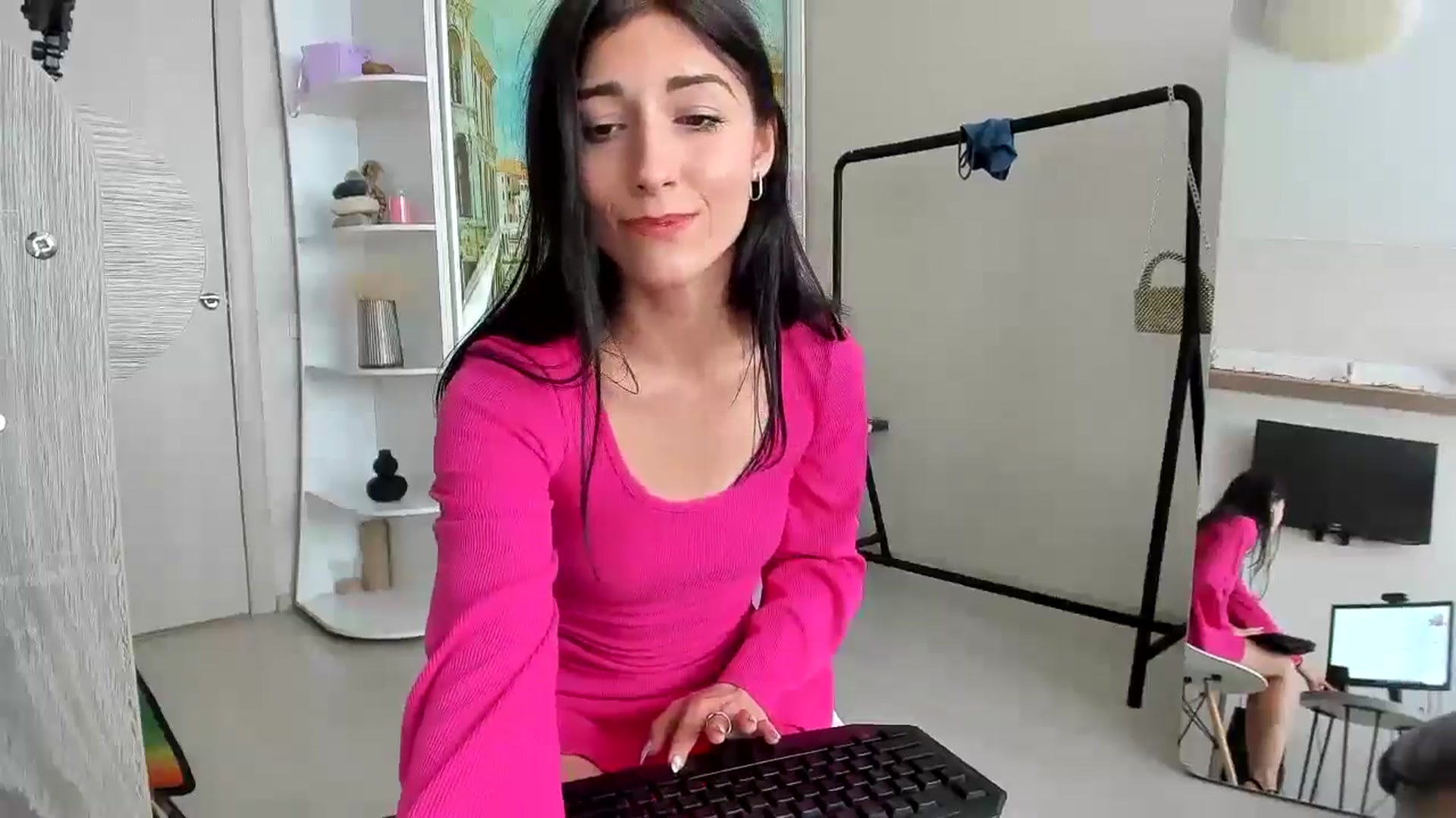 Gallery image thumbnail from LiaLiaa's myfreecams stream on, 06/22/2024, 11:02 image 16 of 20