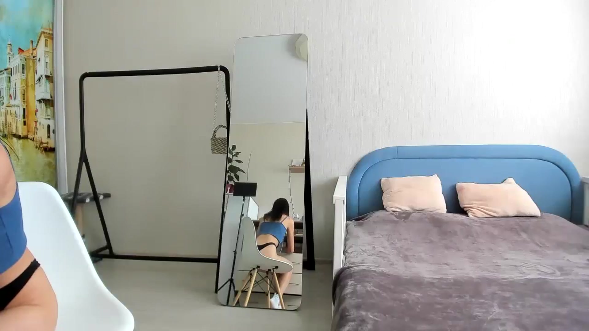 Gallery image thumbnail from LiaLiaa's myfreecams stream on, 06/22/2024, 11:02 image 11 of 20