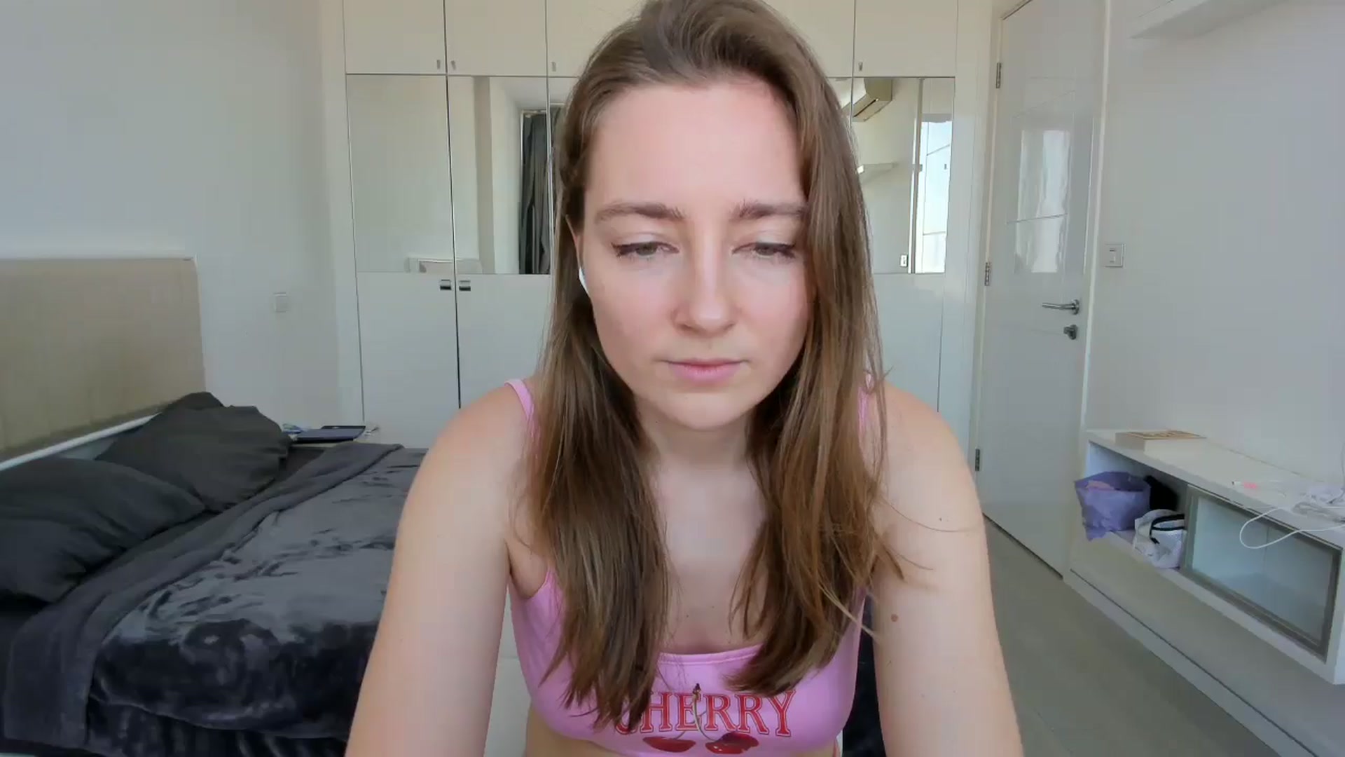 Gallery image thumbnail from LiaSasha's myfreecams stream on, 01/05/2026, 07:36 image 10 of 20