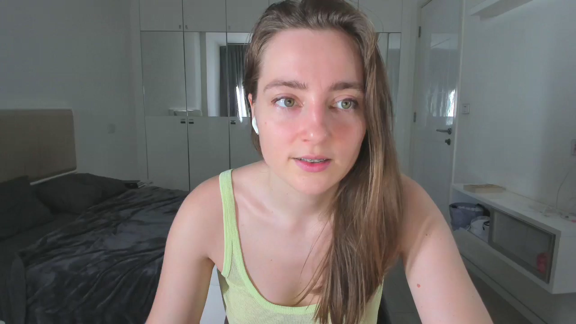 Gallery image thumbnail from LiaSasha's myfreecams stream on, 01/07/2026, 12:32 image 9 of 20