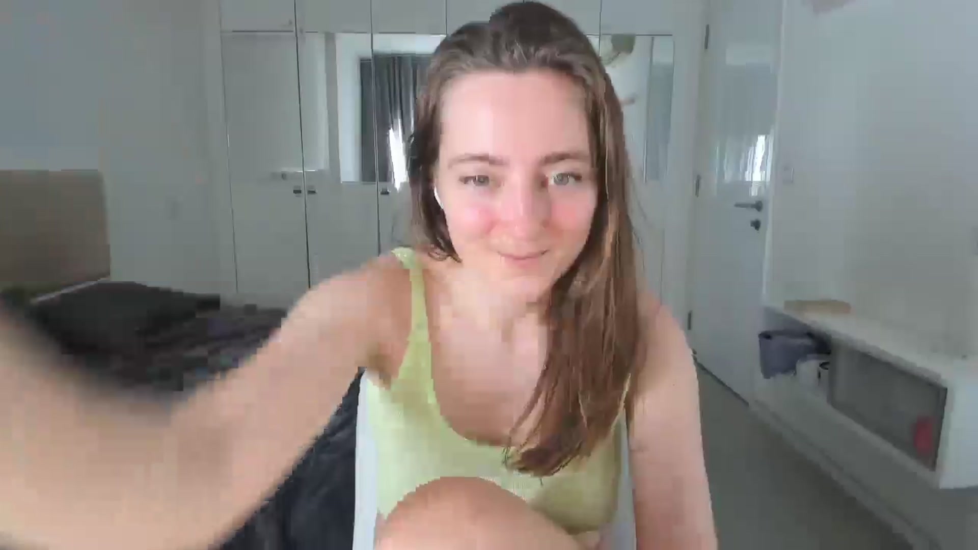 Gallery image thumbnail from LiaSasha's myfreecams stream on, 01/07/2026, 15:04 image 11 of 20