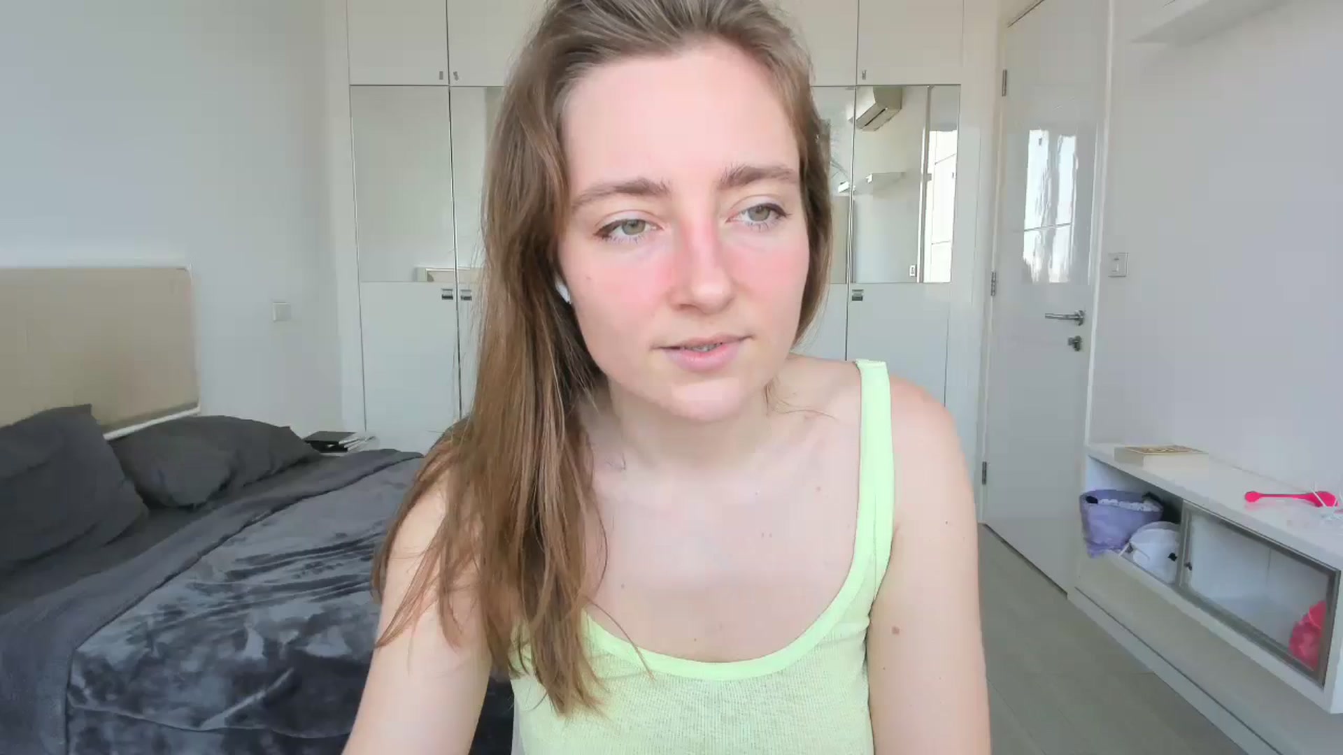 Gallery image thumbnail from LiaSasha's myfreecams stream on, 01/08/2026, 09:19 image 5 of 20