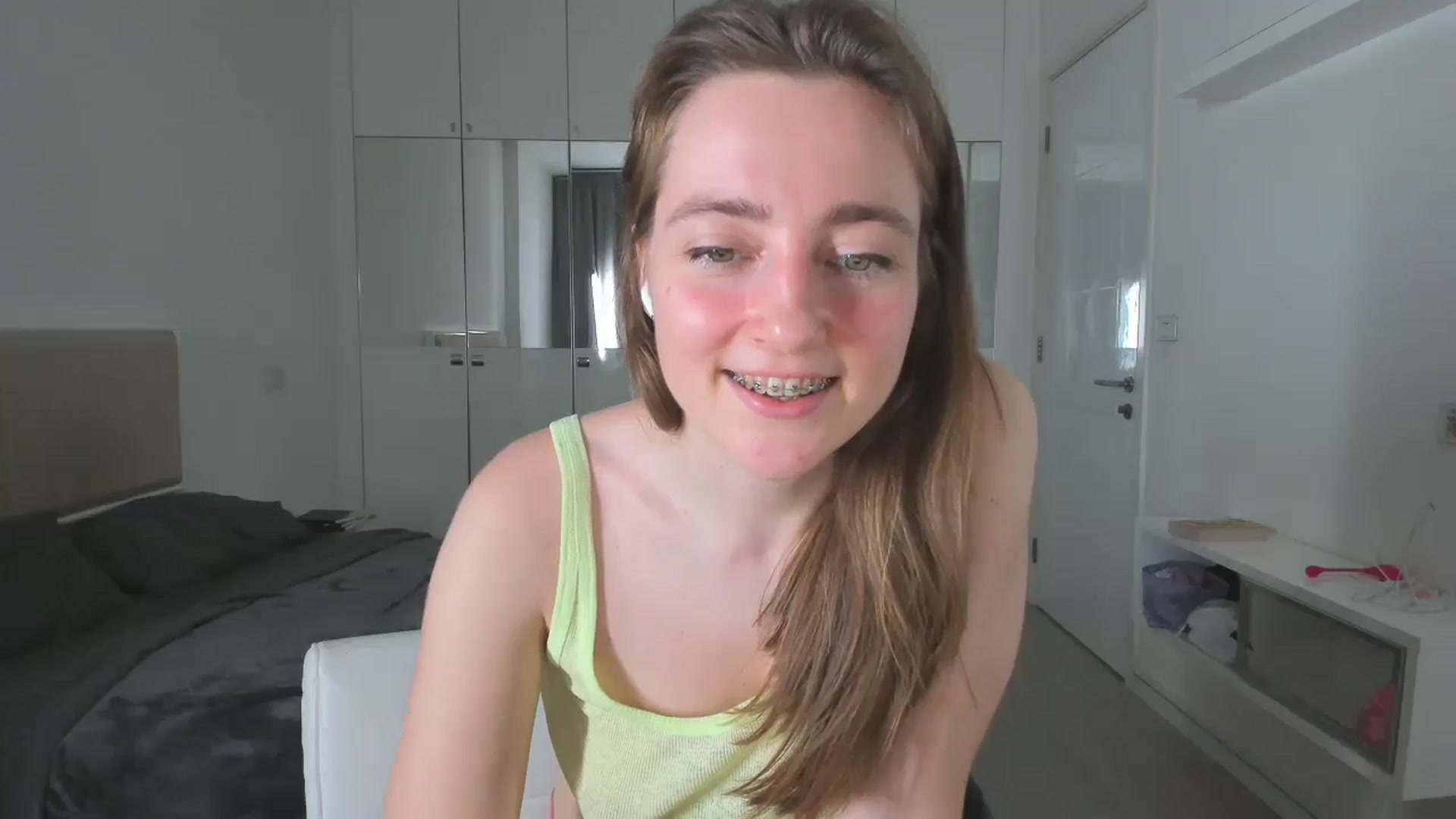 Gallery image thumbnail from LiaSasha's myfreecams stream on, 01/08/2026, 15:38 image 9 of 20