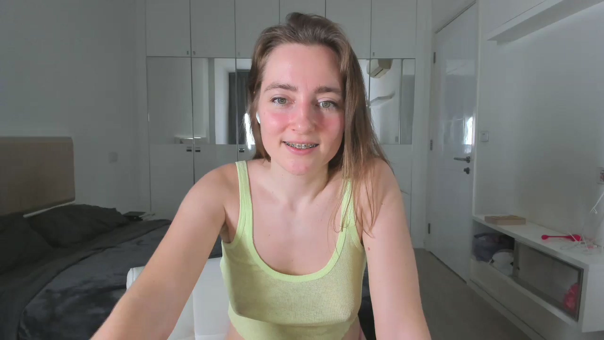 Gallery image thumbnail from LiaSasha's myfreecams stream on, 01/08/2026, 15:38 image 19 of 20