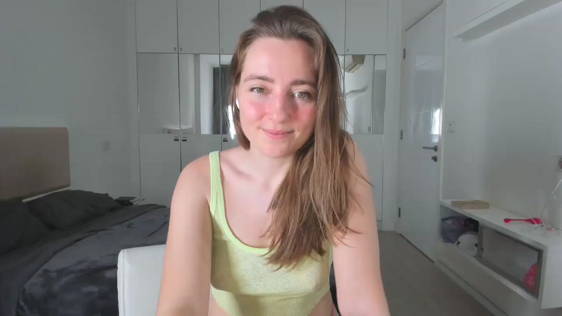 Gallery image thumbnail from LiaSasha's myfreecams stream on, 01/08/2026, 15:38 image 11 of 20