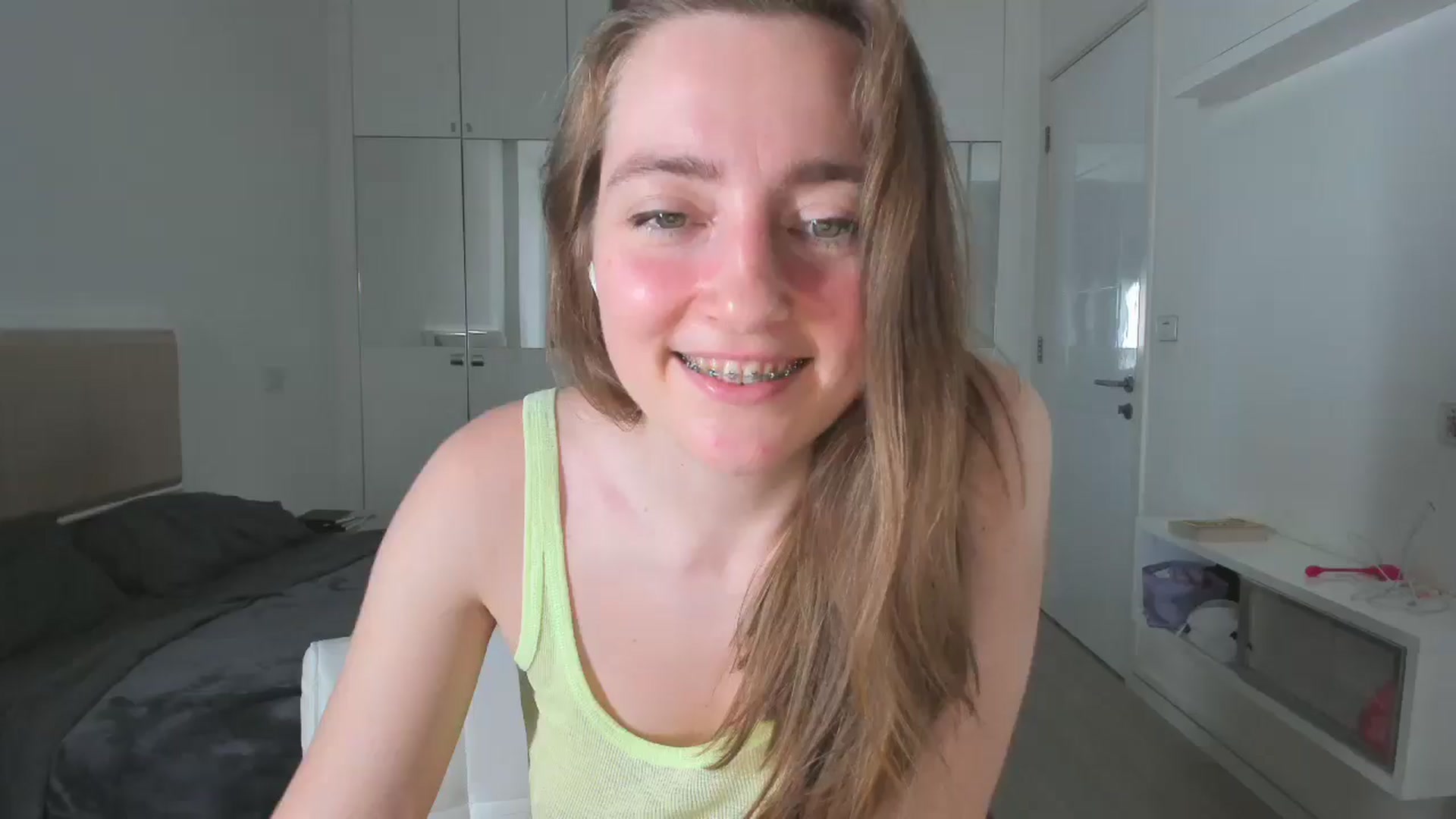 Gallery image thumbnail from LiaSasha's myfreecams stream on, 01/08/2026, 15:38 image 6 of 20