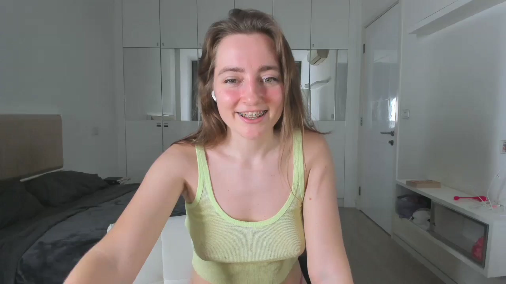 Gallery image thumbnail from LiaSasha's myfreecams stream on, 01/08/2026, 15:38 image 16 of 20
