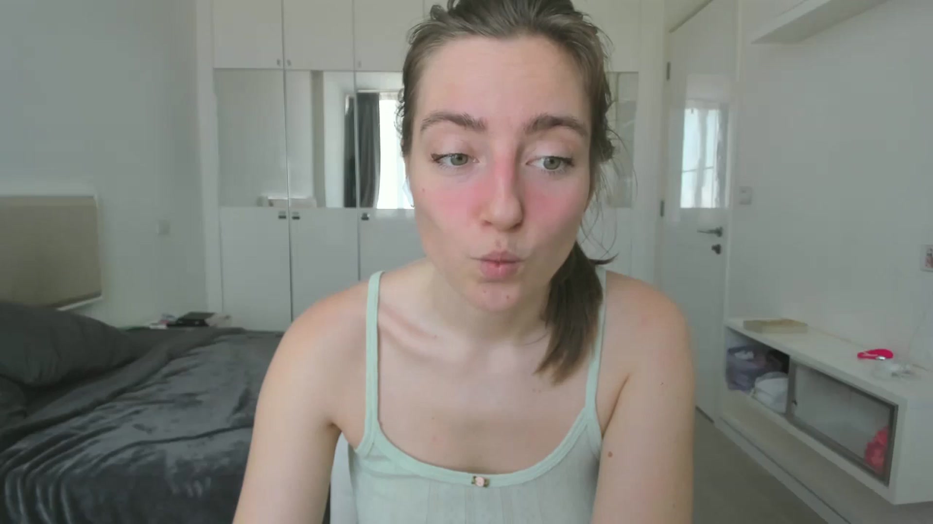 Gallery image thumbnail from LiaSasha's myfreecams stream on, 01/10/2026, 06:58 image 14 of 20