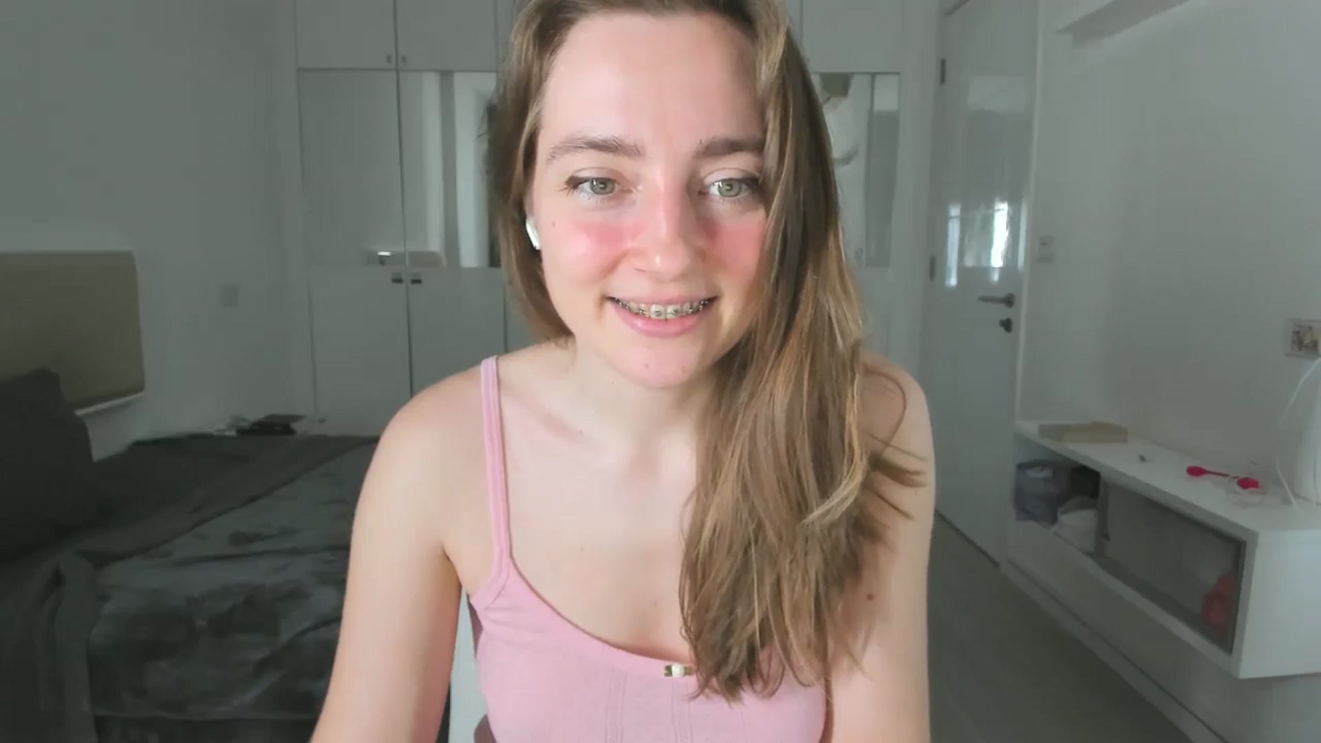 Gallery image thumbnail from LiaSasha's myfreecams stream on, 01/11/2026, 13:54 image 2 of 20