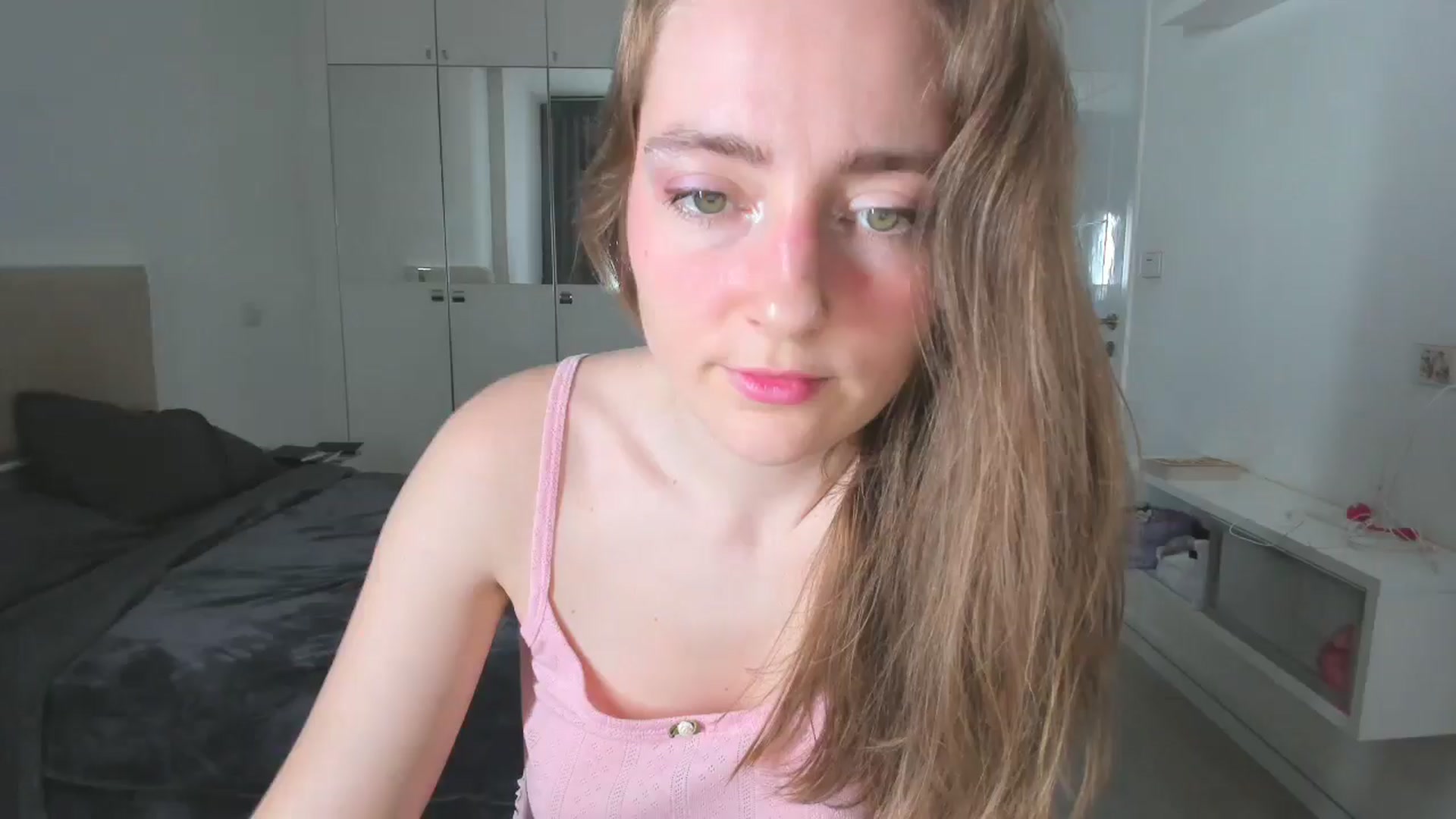 Gallery image thumbnail from LiaSasha's myfreecams stream on, 01/15/2026, 12:16 image 9 of 20
