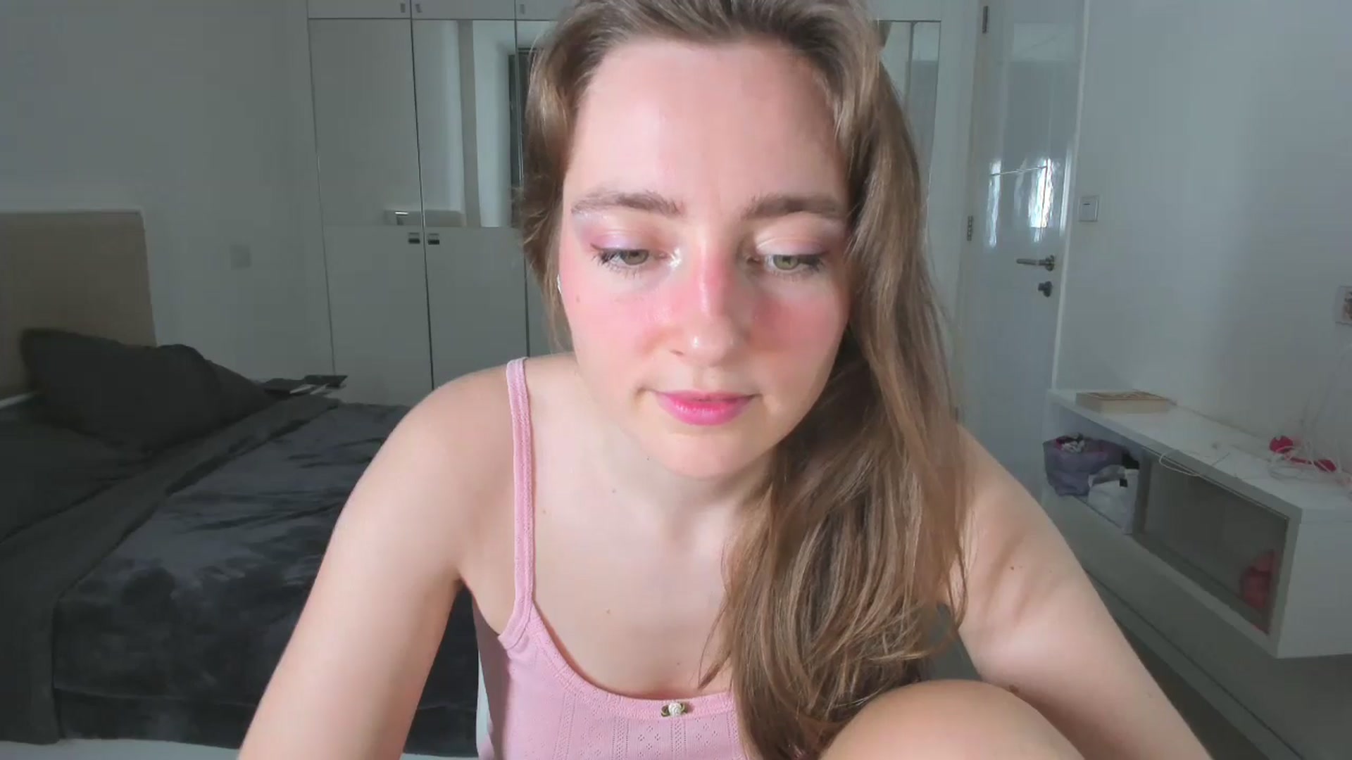 Gallery image thumbnail from LiaSasha's myfreecams stream on, 01/15/2026, 13:09 image 13 of 20