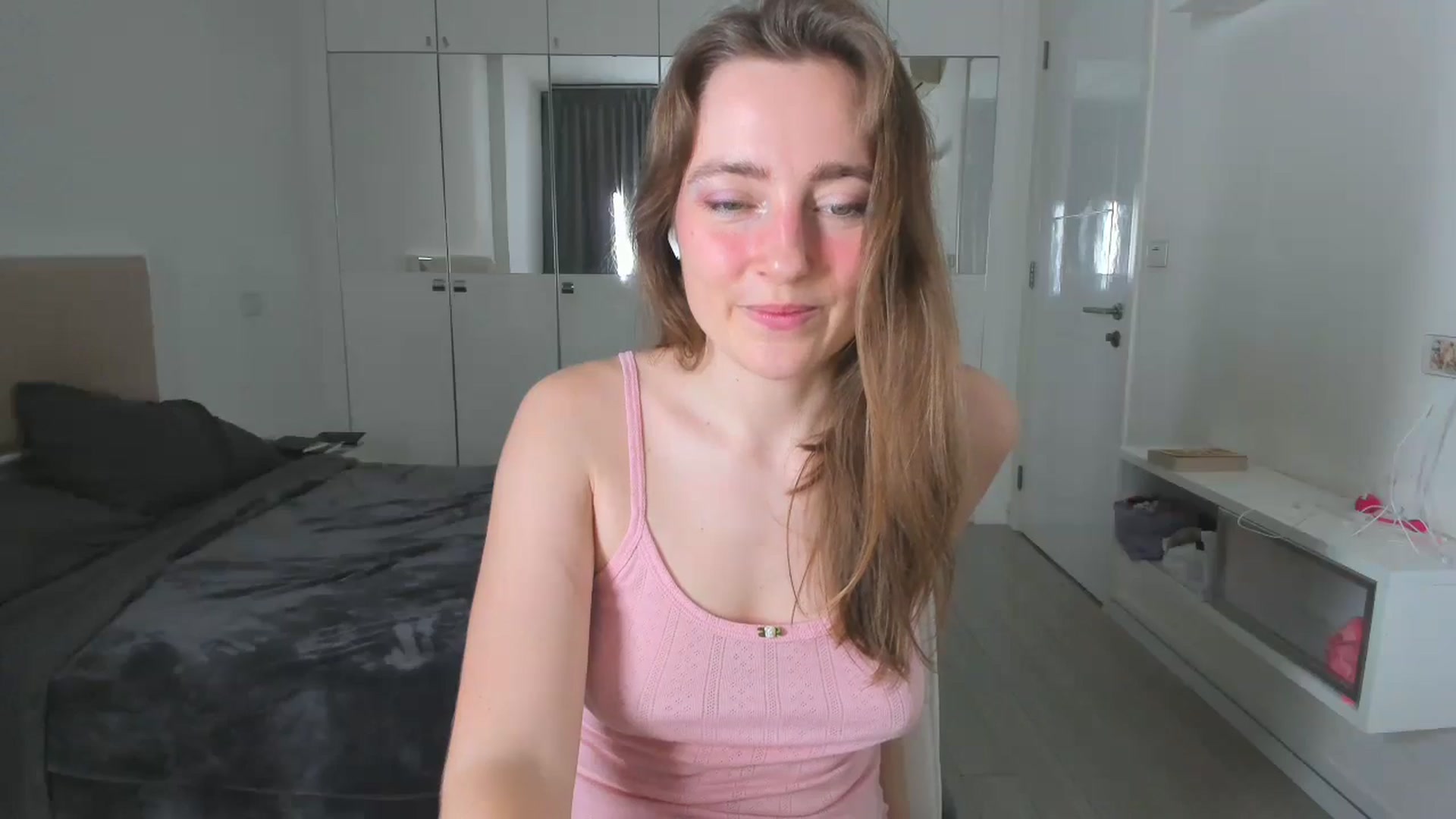 Gallery image thumbnail from LiaSasha's myfreecams stream on, 01/15/2026, 14:04 image 15 of 20