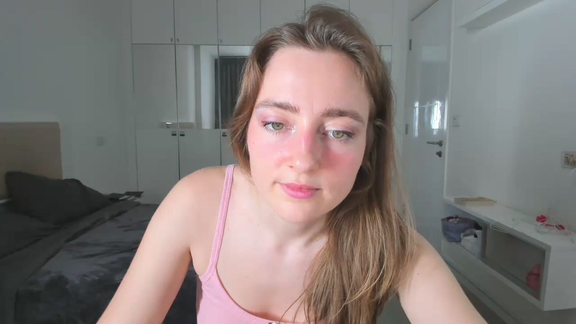 Gallery image thumbnail from LiaSasha's myfreecams stream on, 01/15/2026, 14:04 image 12 of 20