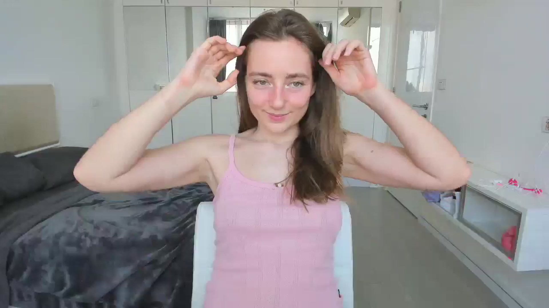 Gallery image thumbnail from LiaSasha's myfreecams stream on, 01/16/2026, 09:54 image 13 of 20