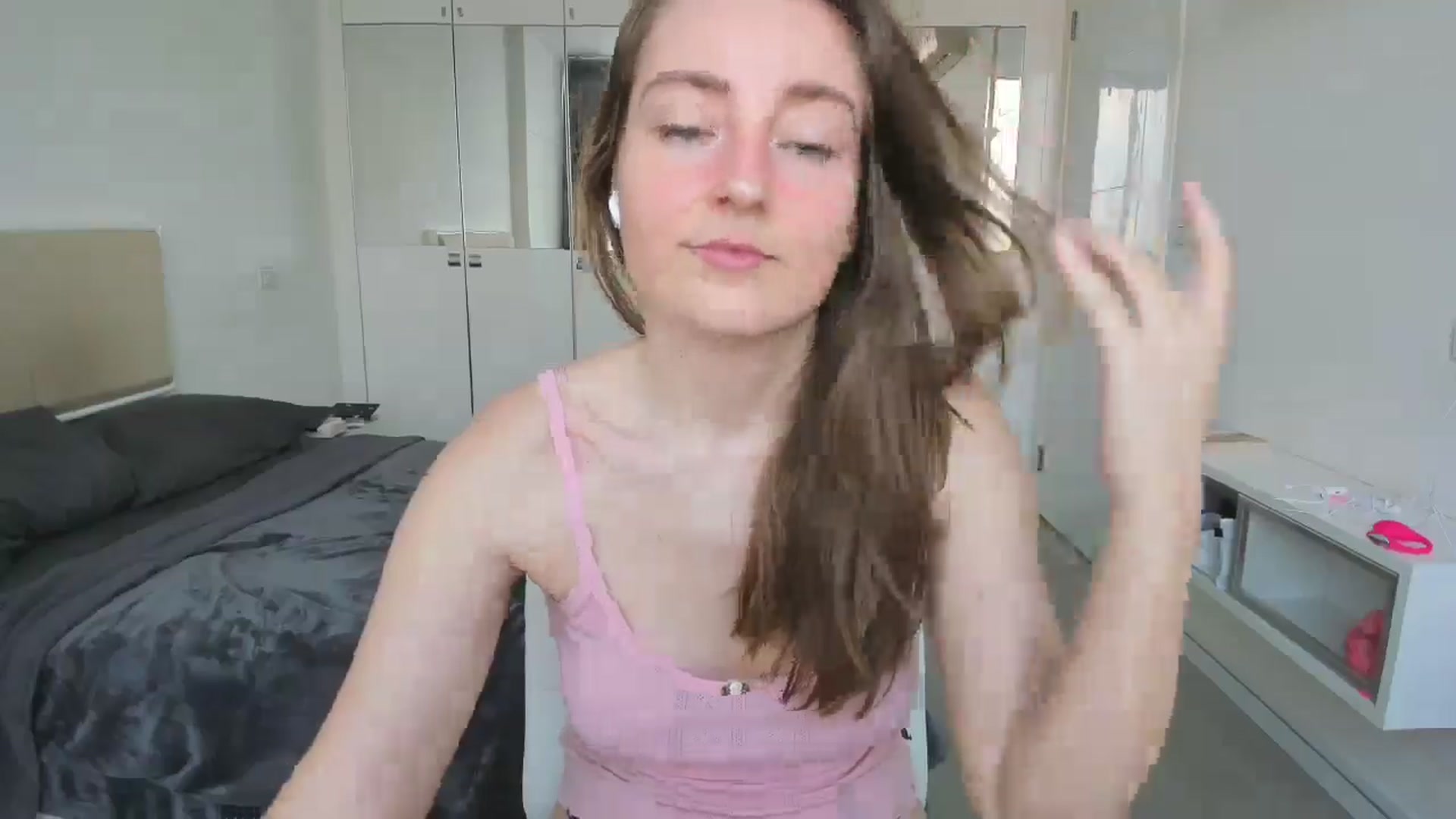 Gallery image thumbnail from LiaSasha's myfreecams stream on, 01/16/2026, 10:47 image 6 of 20