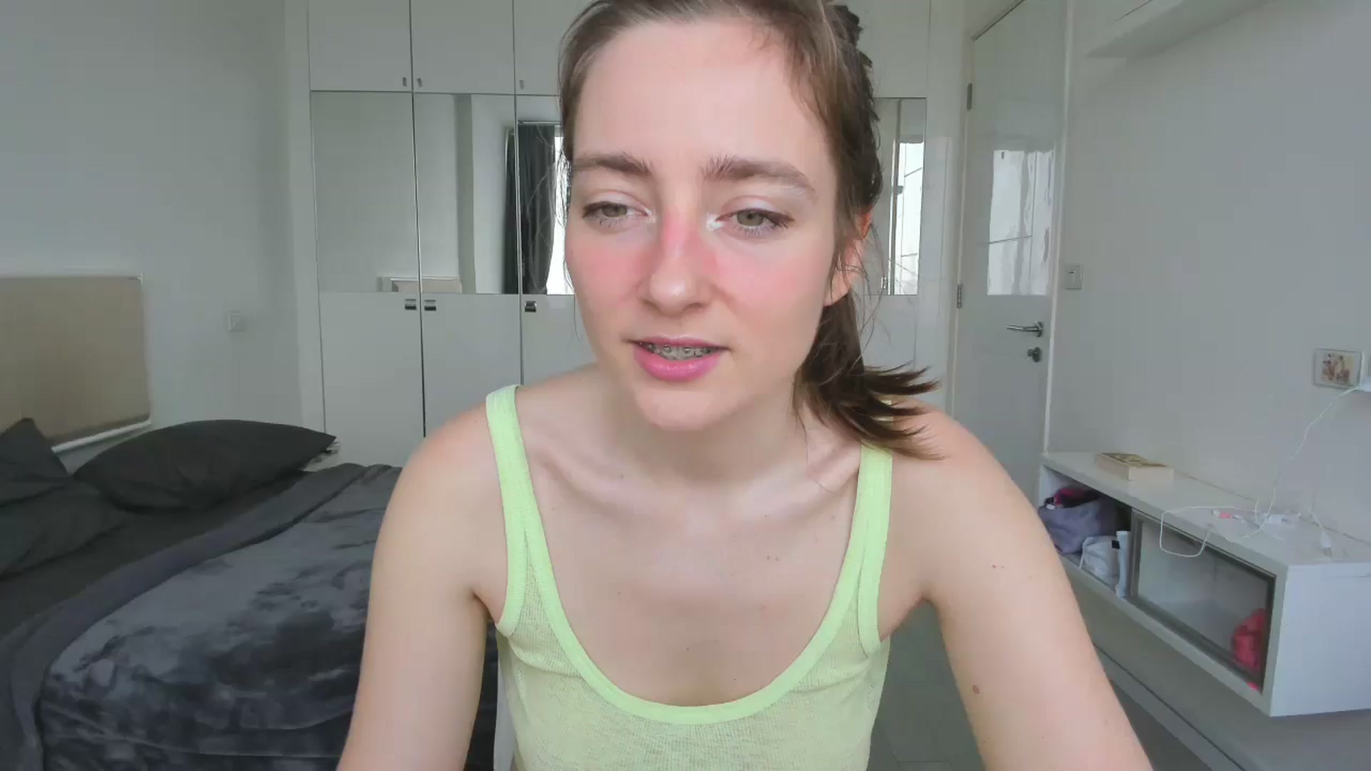 Gallery image thumbnail from LiaSasha's myfreecams stream on, 01/20/2026, 09:42 image 11 of 20