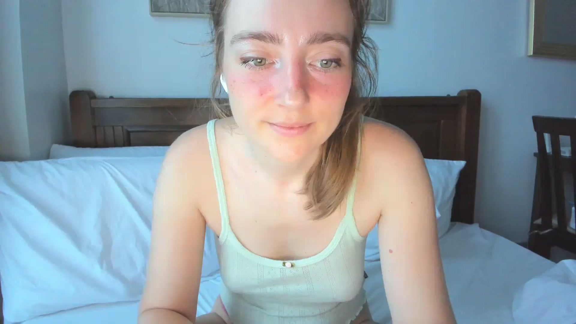 Gallery image thumbnail from LiaSasha's myfreecams stream on, 02/18/2026, 09:41 image 6 of 20