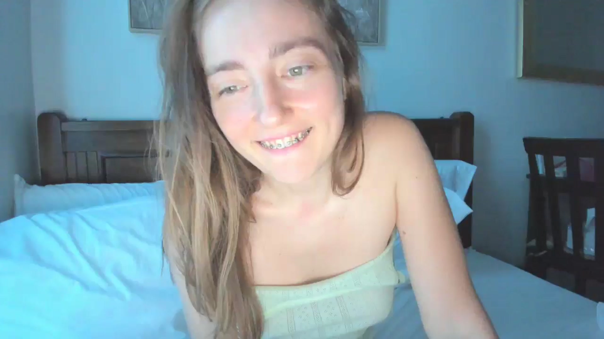 Gallery image thumbnail from LiaSasha's myfreecams stream on, 02/21/2026, 09:34 image 18 of 20