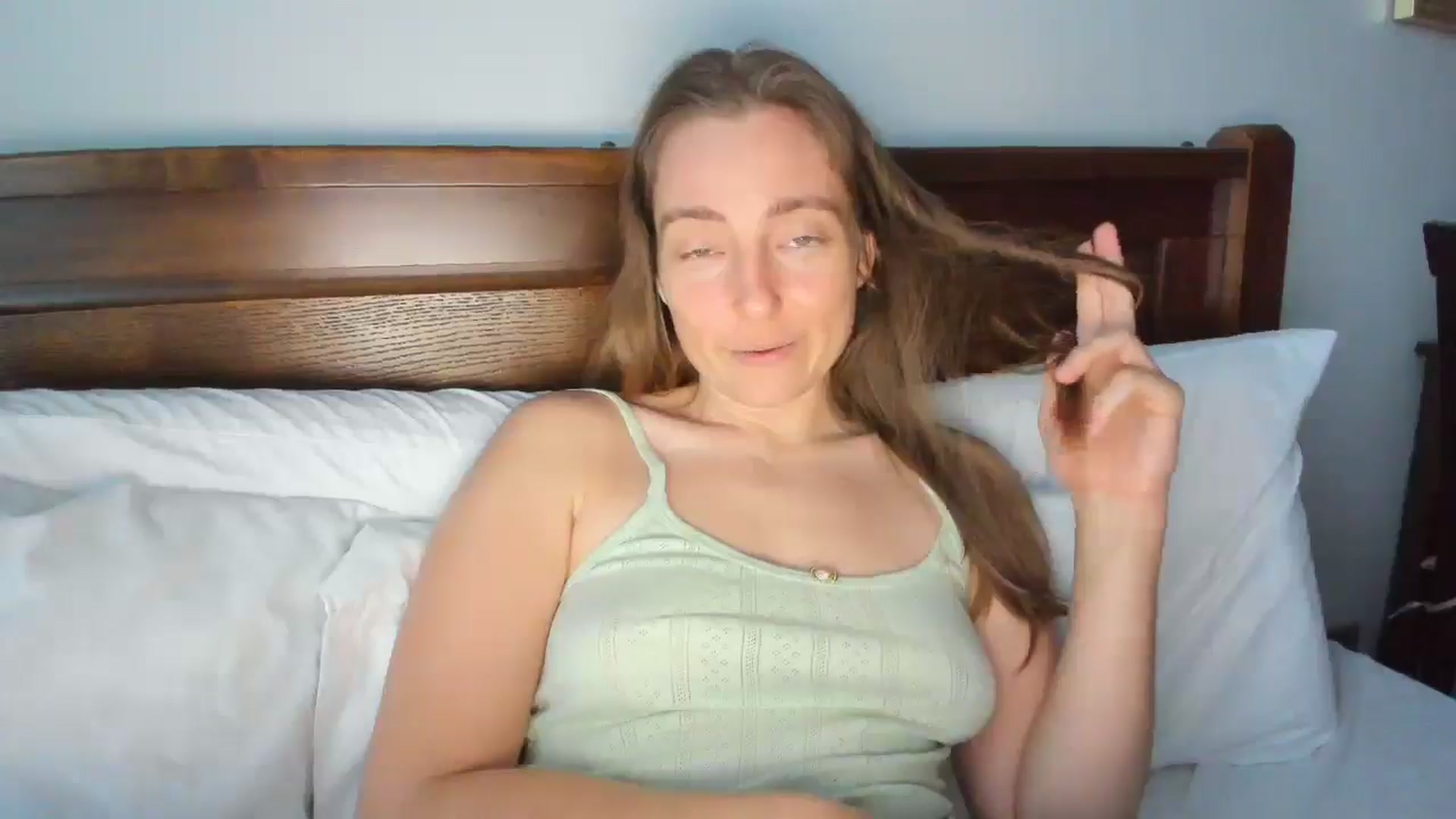 Gallery image thumbnail from LiaSasha's myfreecams stream on, 02/28/2026, 10:42 image 5 of 20
