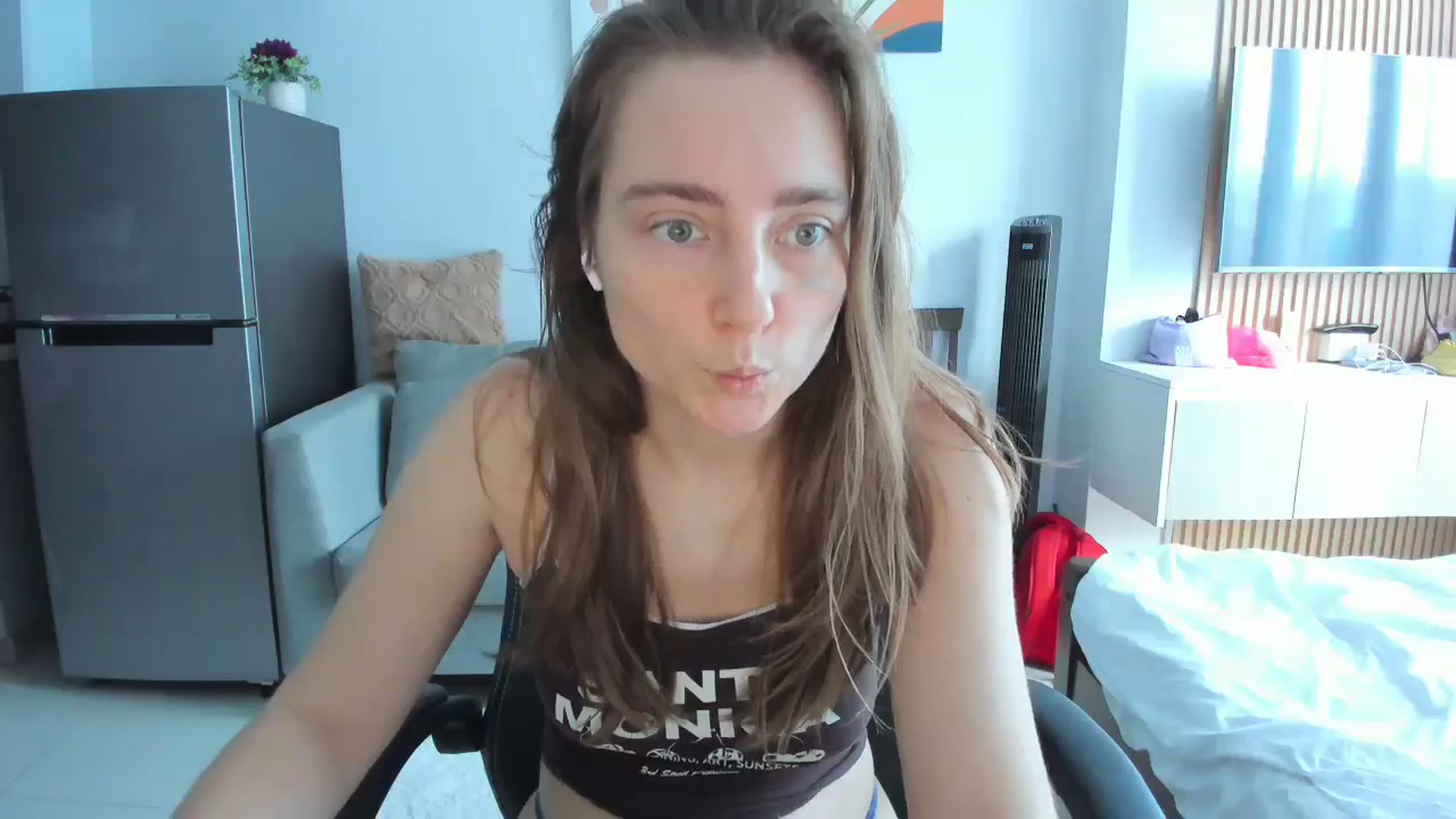 Gallery image thumbnail from LiaSasha's myfreecams stream on, 03/10/2026, 07:57 image 13 of 20