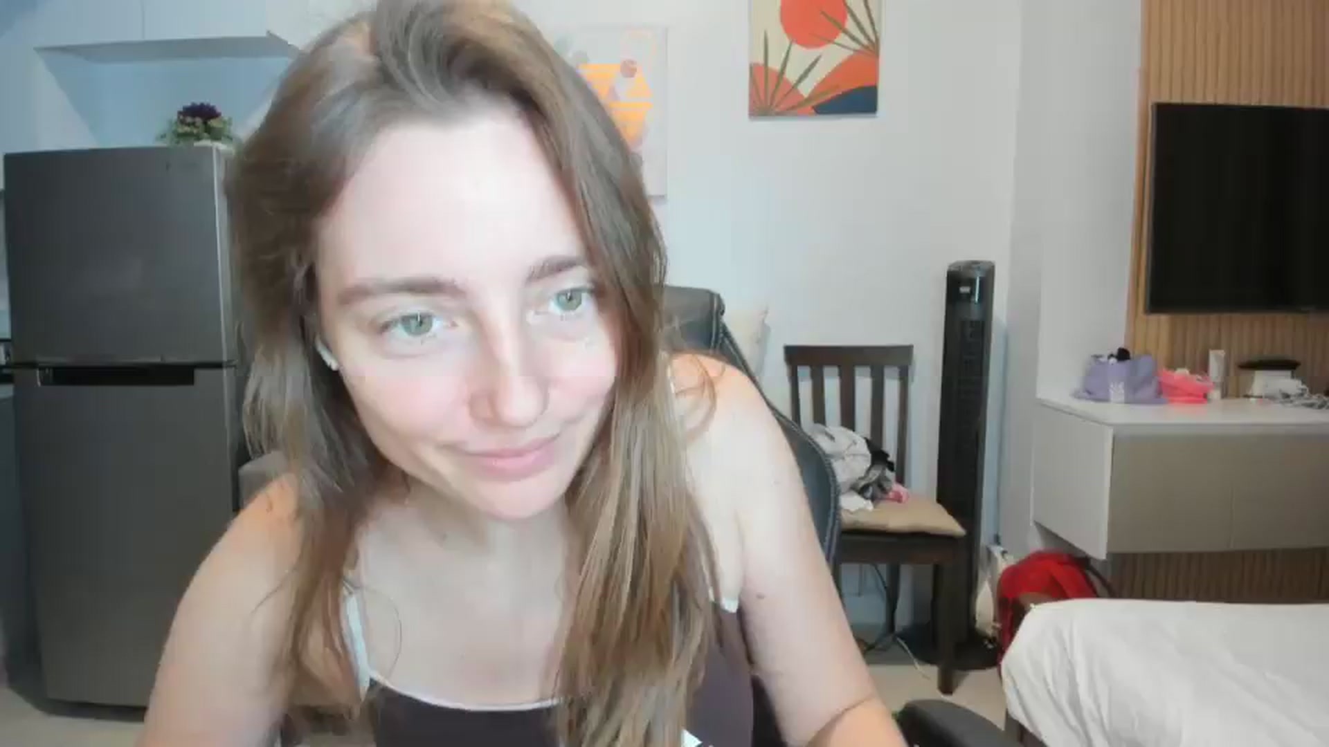 Gallery image thumbnail from LiaSasha's myfreecams stream on, 03/11/2026, 10:49 image 1 of 20